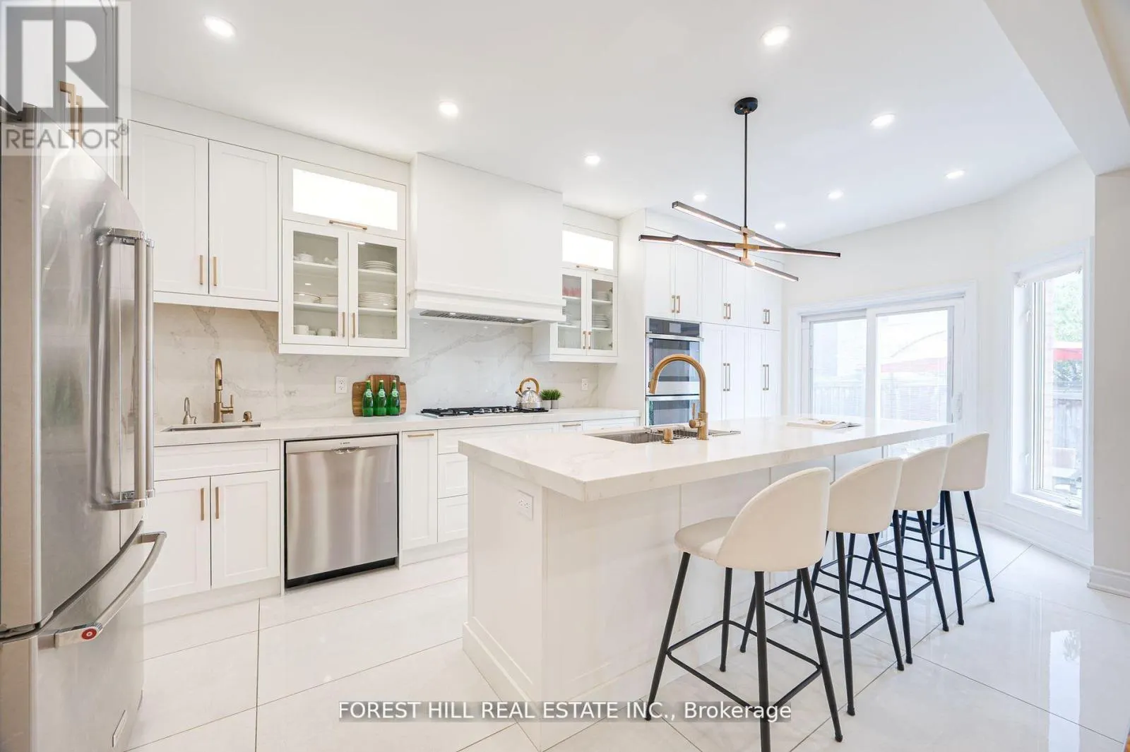 486 APPLE BLOSSOM DRIVE