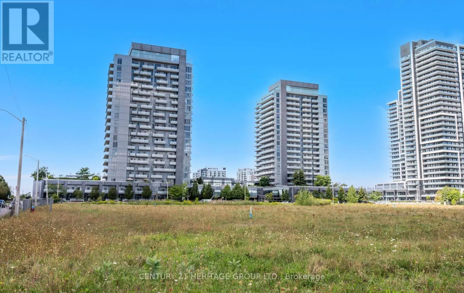 406 - 65 ONEIDA CRESCENT