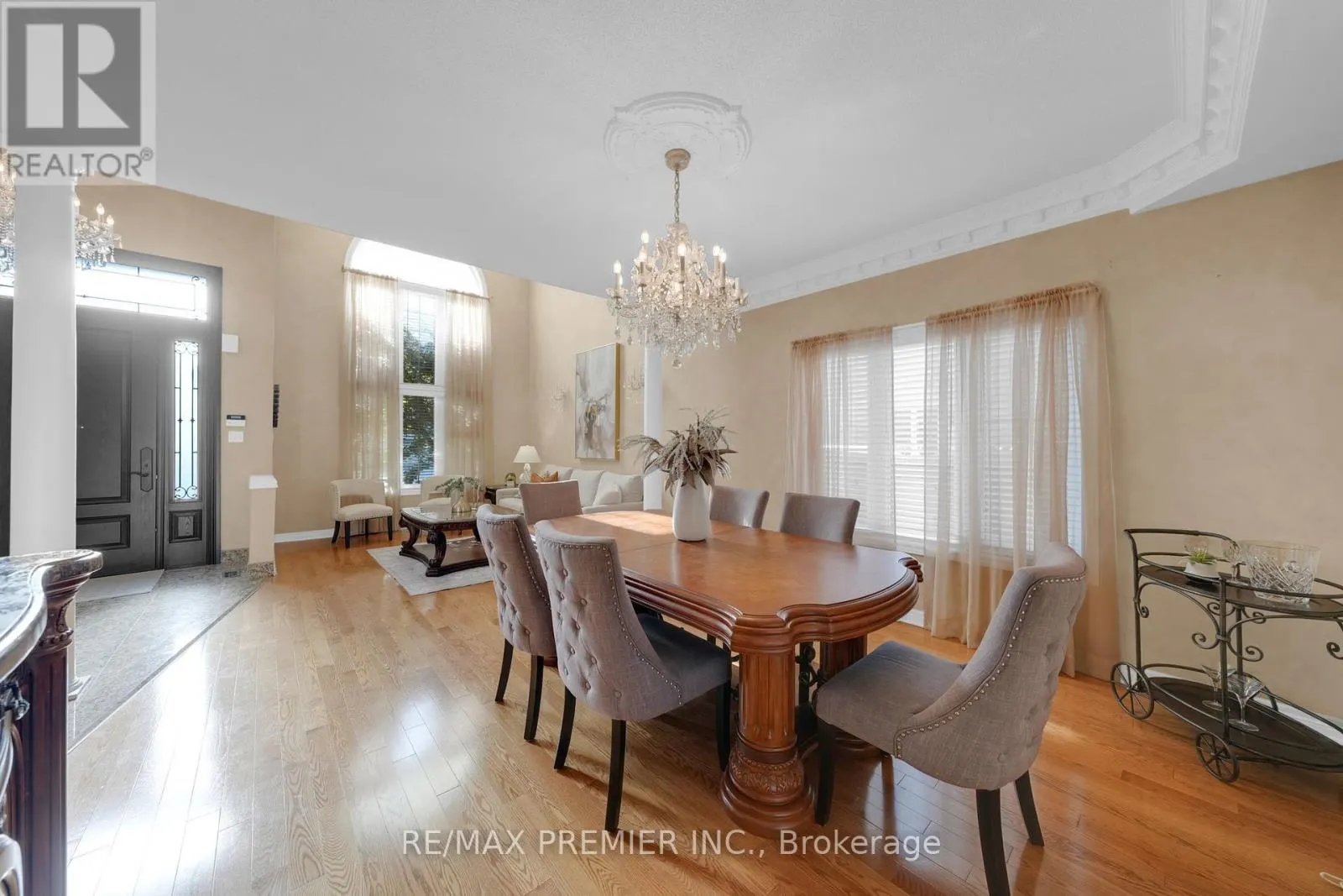 93 NOVAVIEW CRESCENT