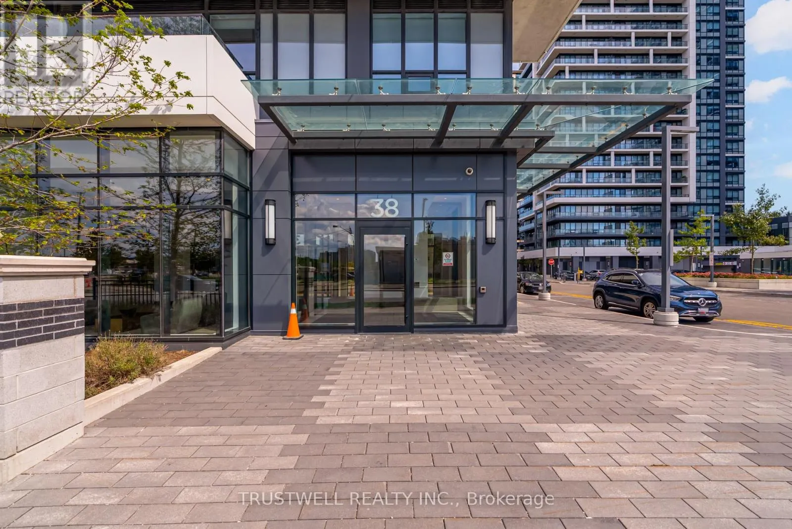 315 - 38 WATER WALK DRIVE