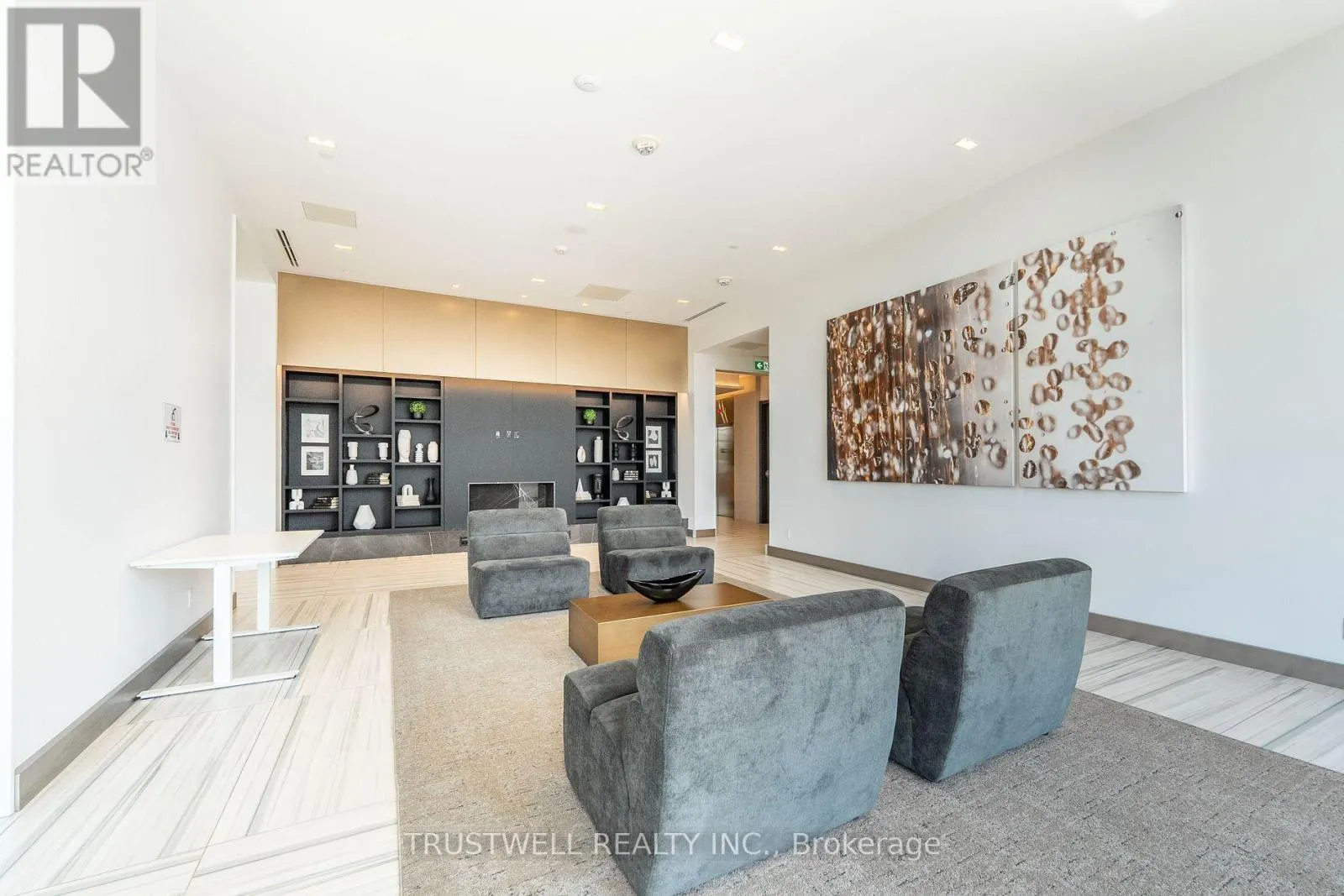 315 - 38 WATER WALK DRIVE