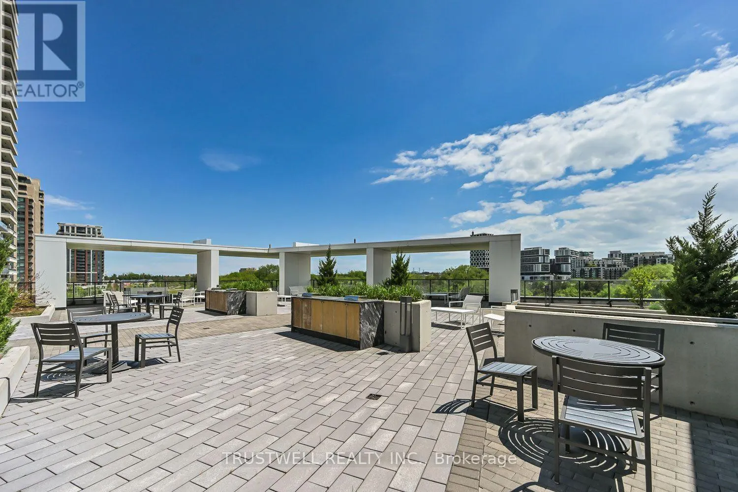 315 - 38 WATER WALK DRIVE