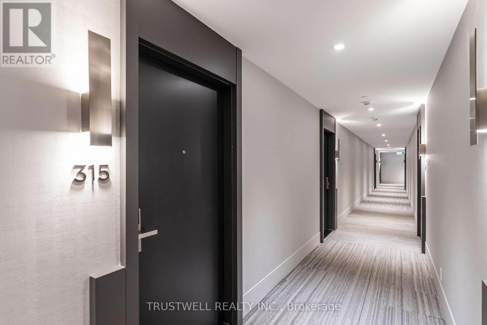 315 - 38 WATER WALK DRIVE