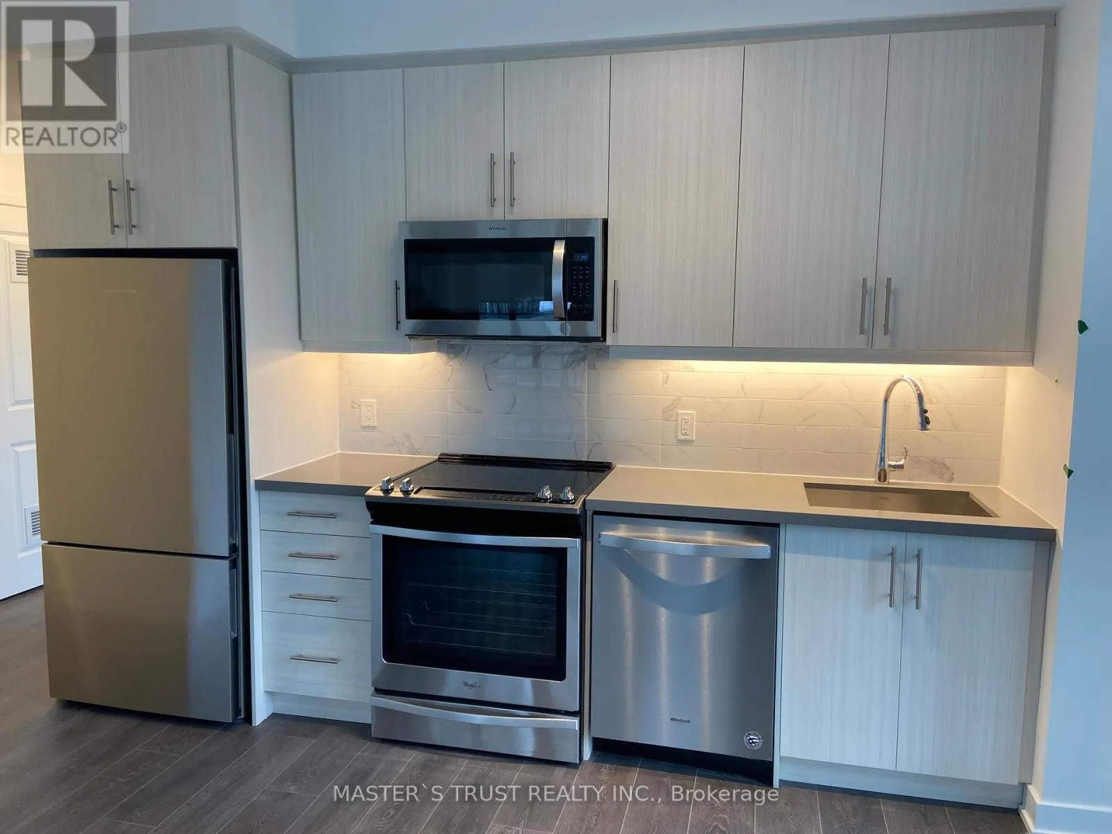 509 - 85 ONEIDA CRESCENT
