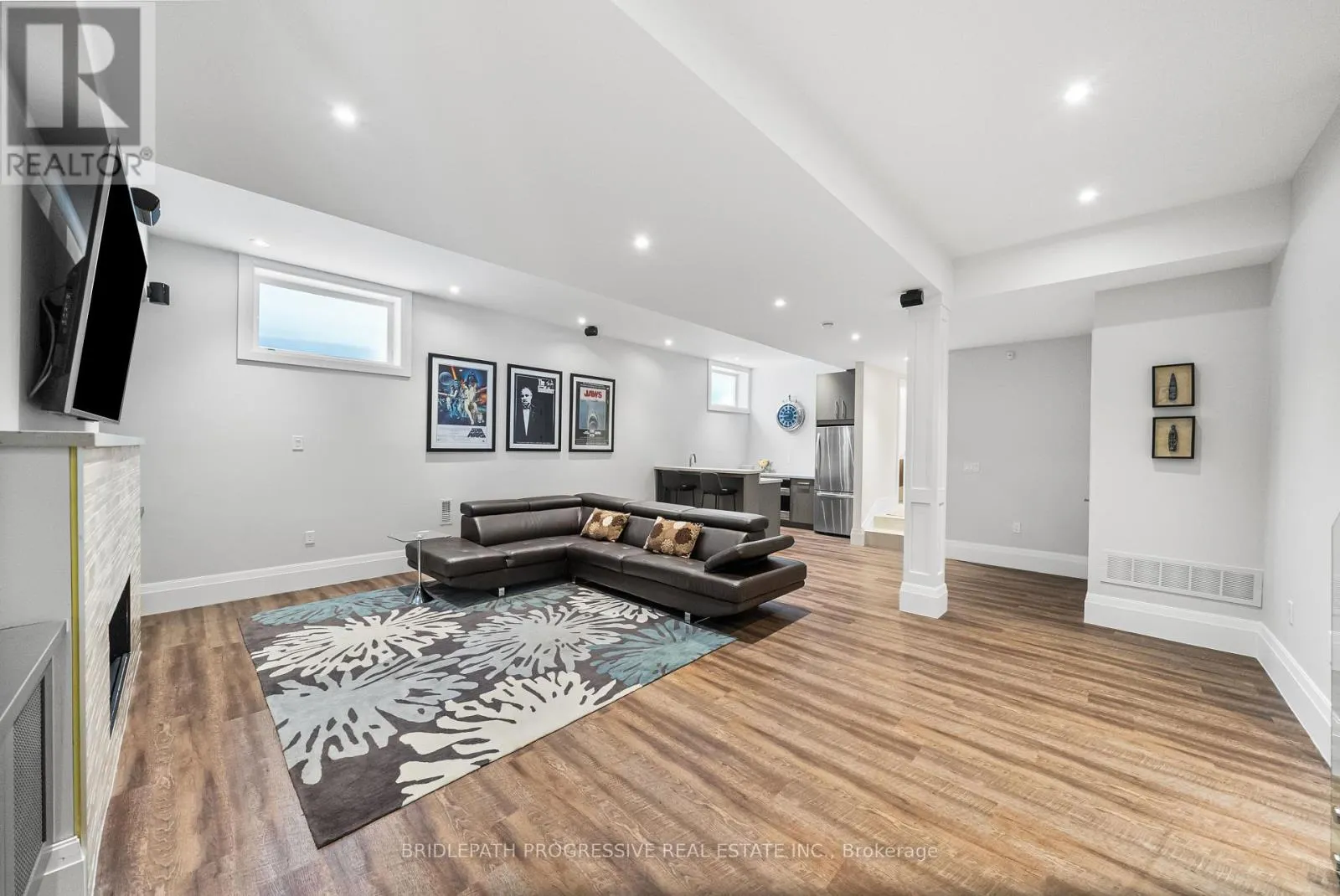 25 PORTREE CRESCENT