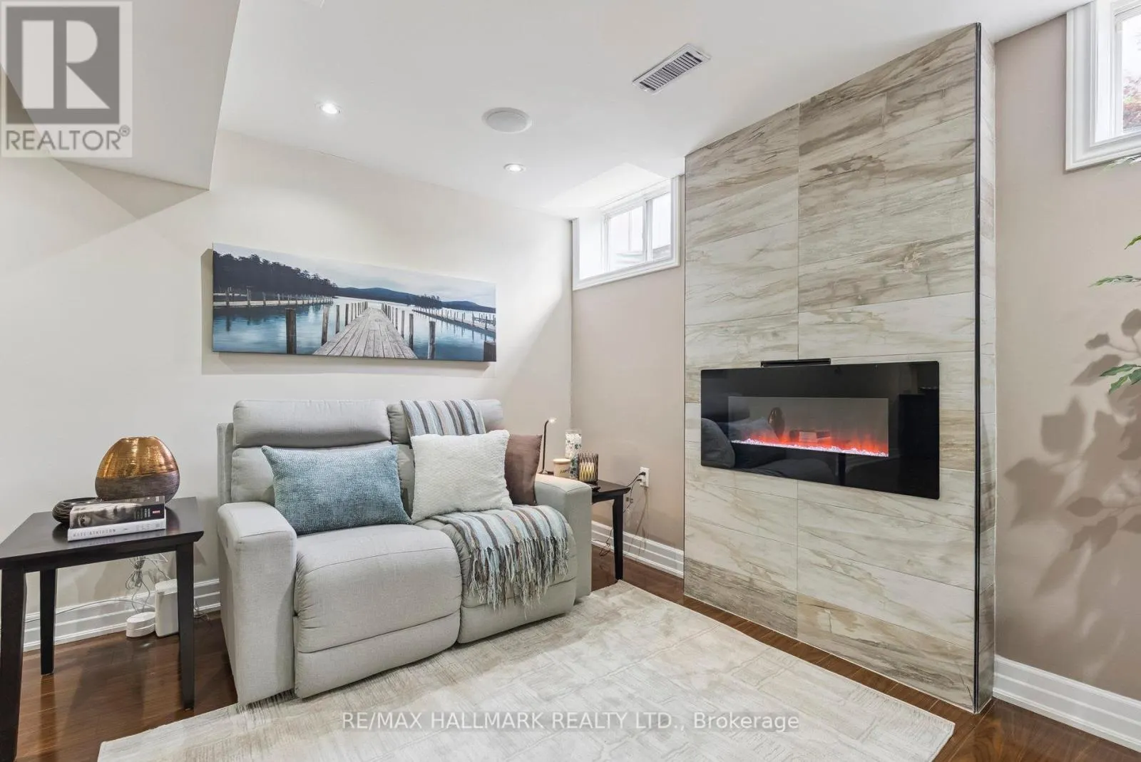 73 LAUDERDALE DRIVE