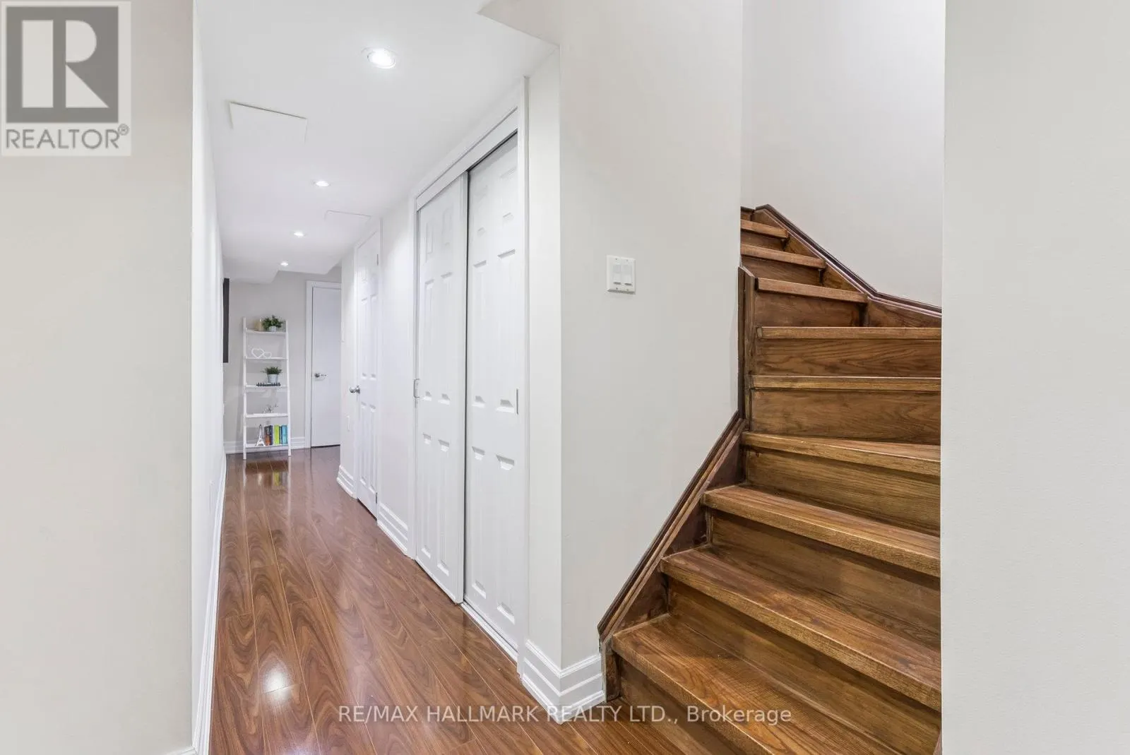 73 LAUDERDALE DRIVE