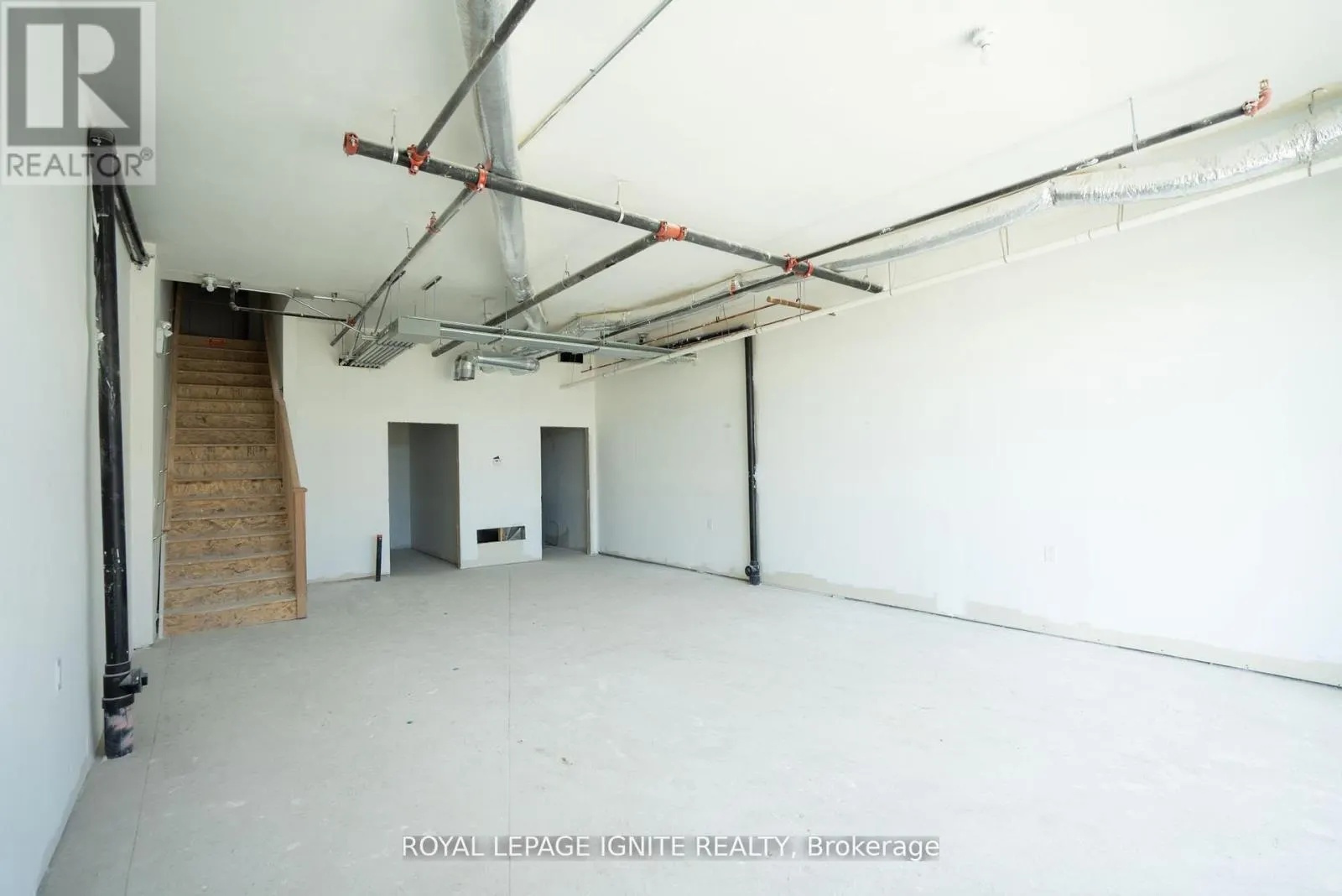 2 - 220 DISSETTE STREET