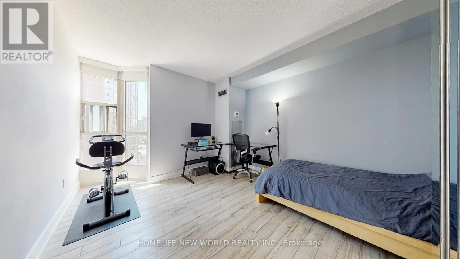 604 - 5 WELDRICK ROAD W