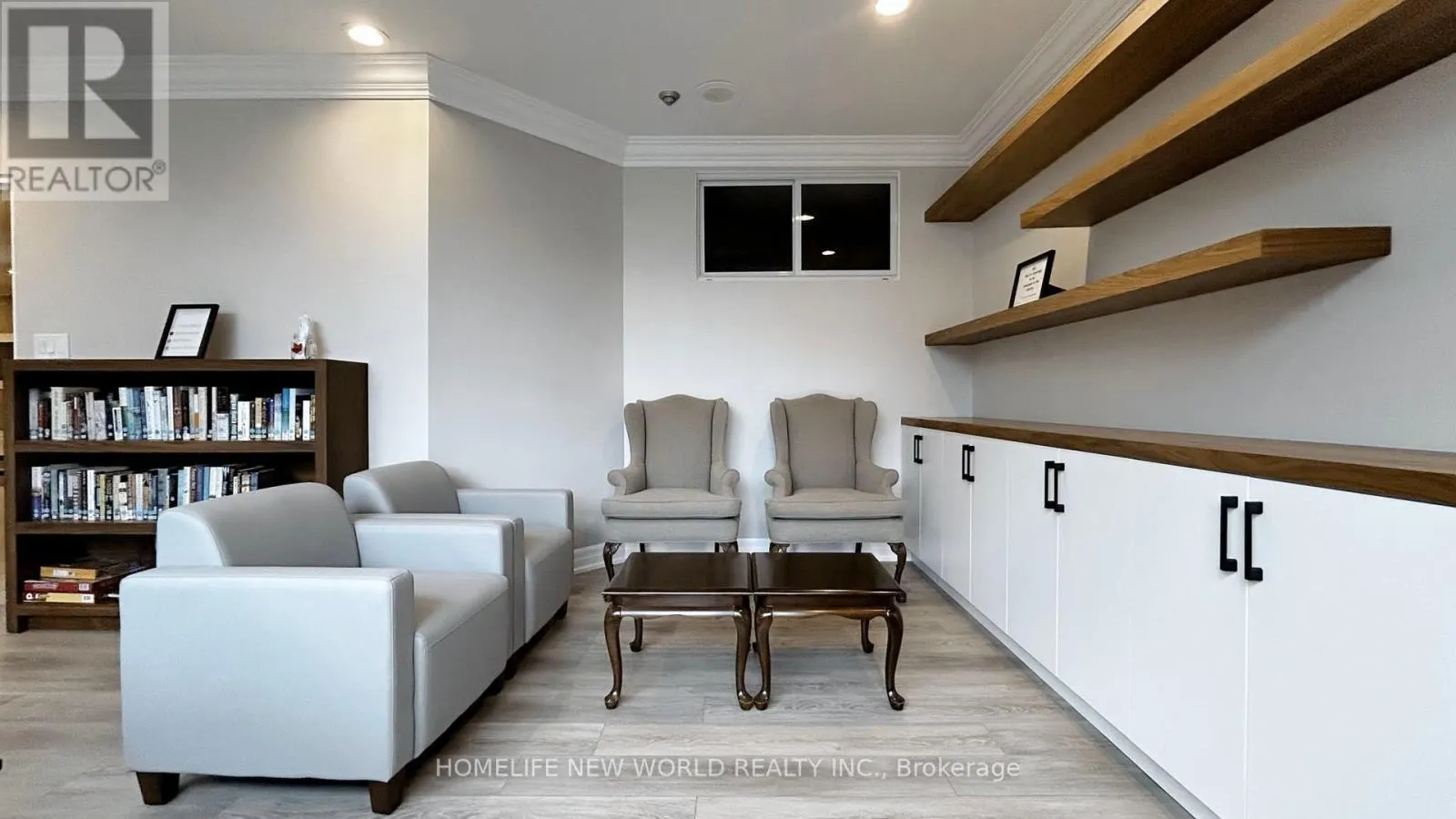 604 - 5 WELDRICK ROAD W