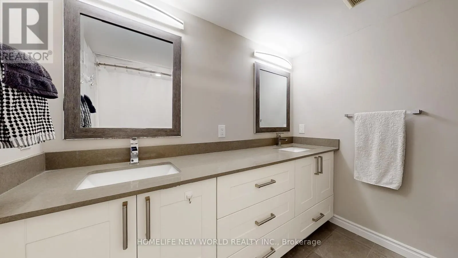 604 - 5 WELDRICK ROAD W