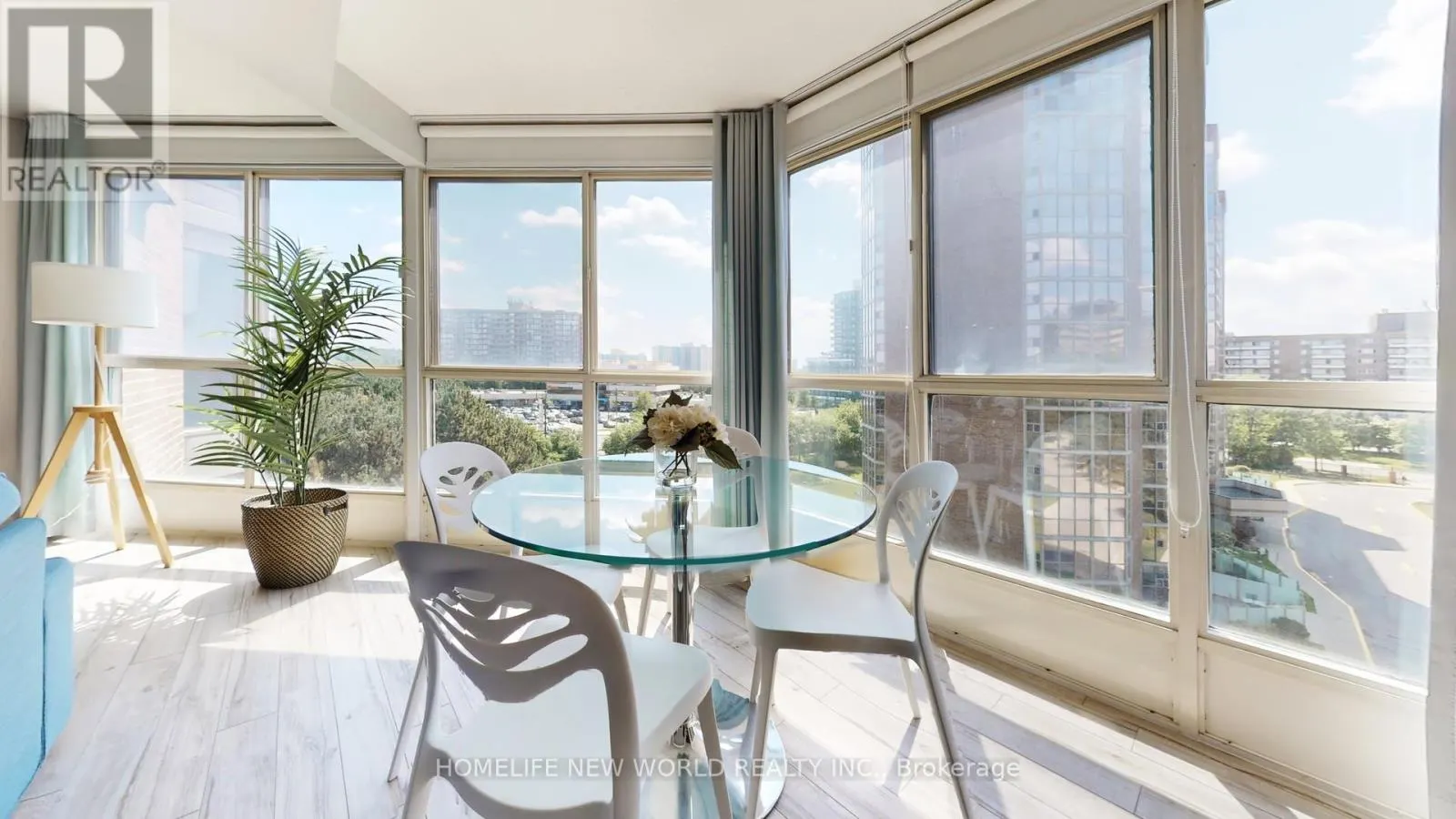 604 - 5 WELDRICK ROAD W