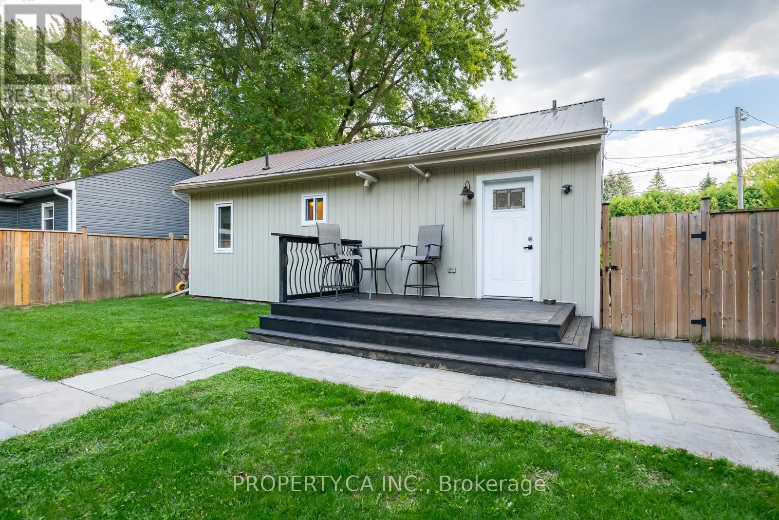 176 PLEASANT BOULEVARD