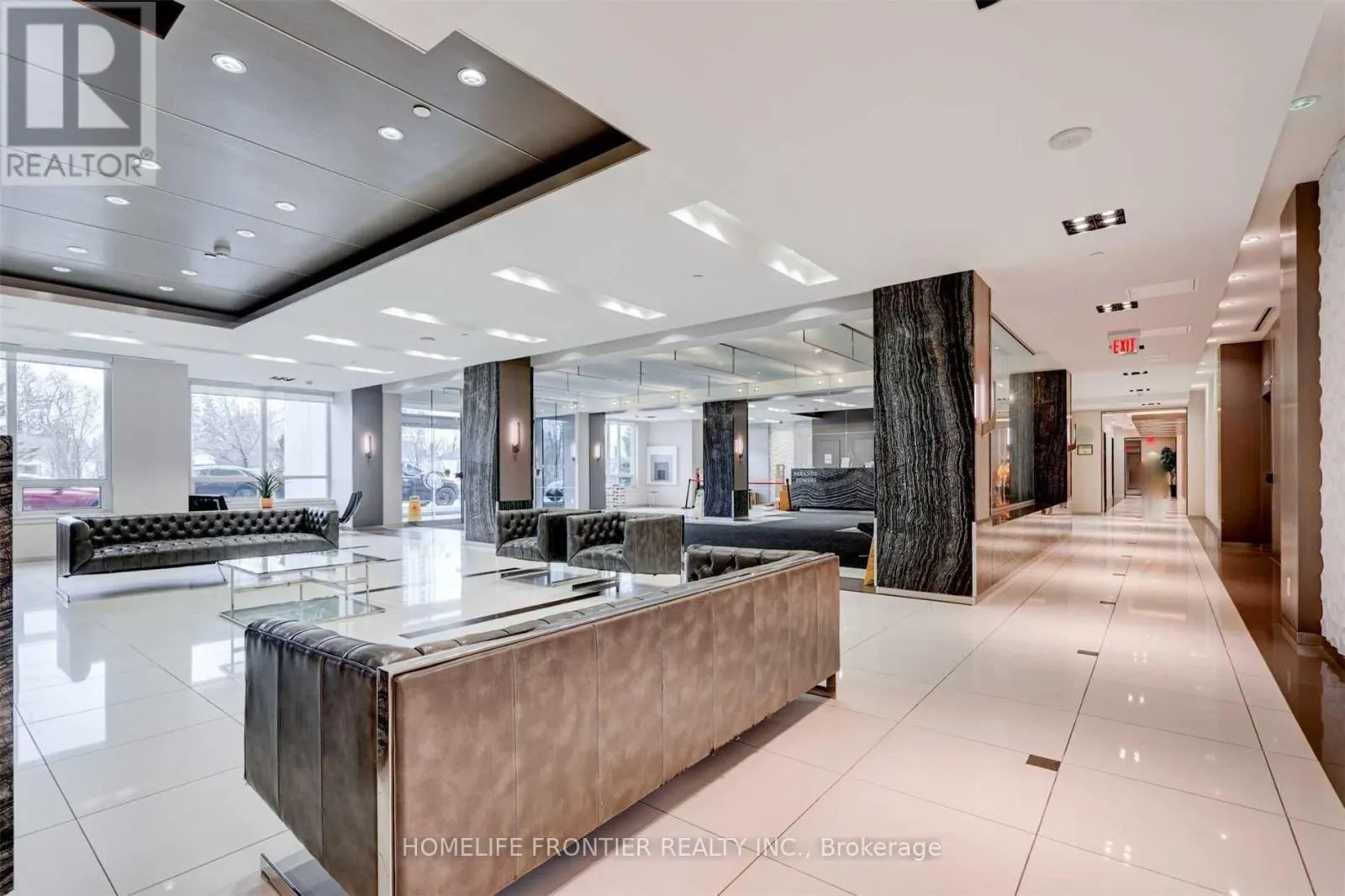 826 - 7165 YONGE STREET