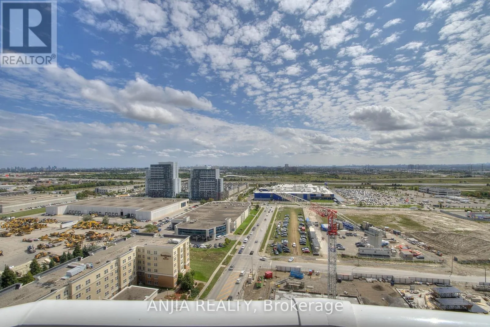 2210 - 28 INTERCHANGE WAY