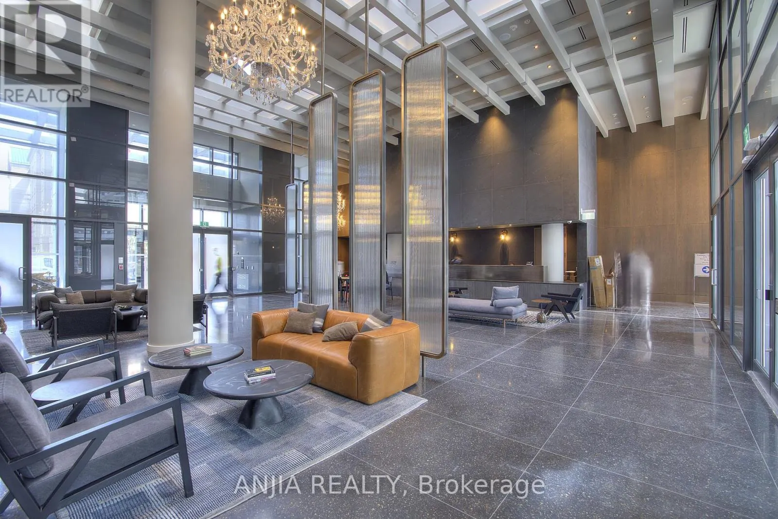 2210 - 28 INTERCHANGE WAY