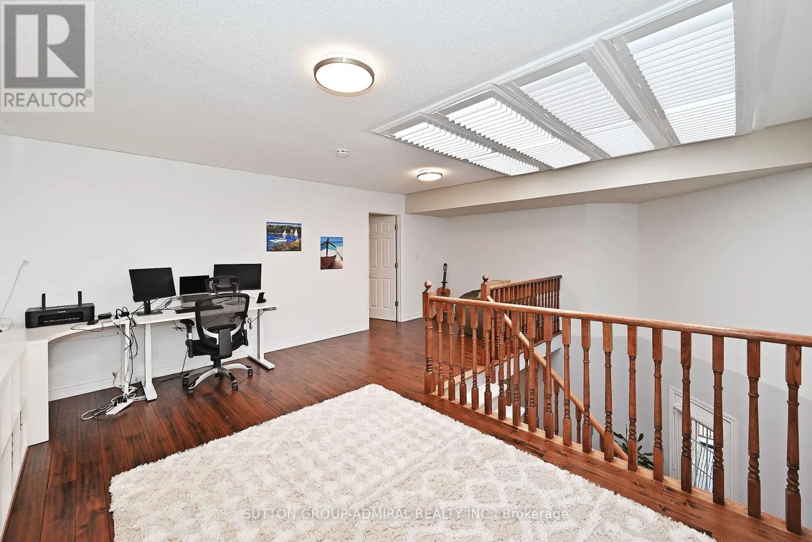 32 SEABREEZE AVENUE