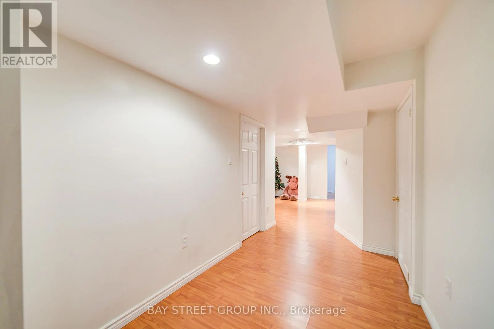 108 RIDEAU DRIVE