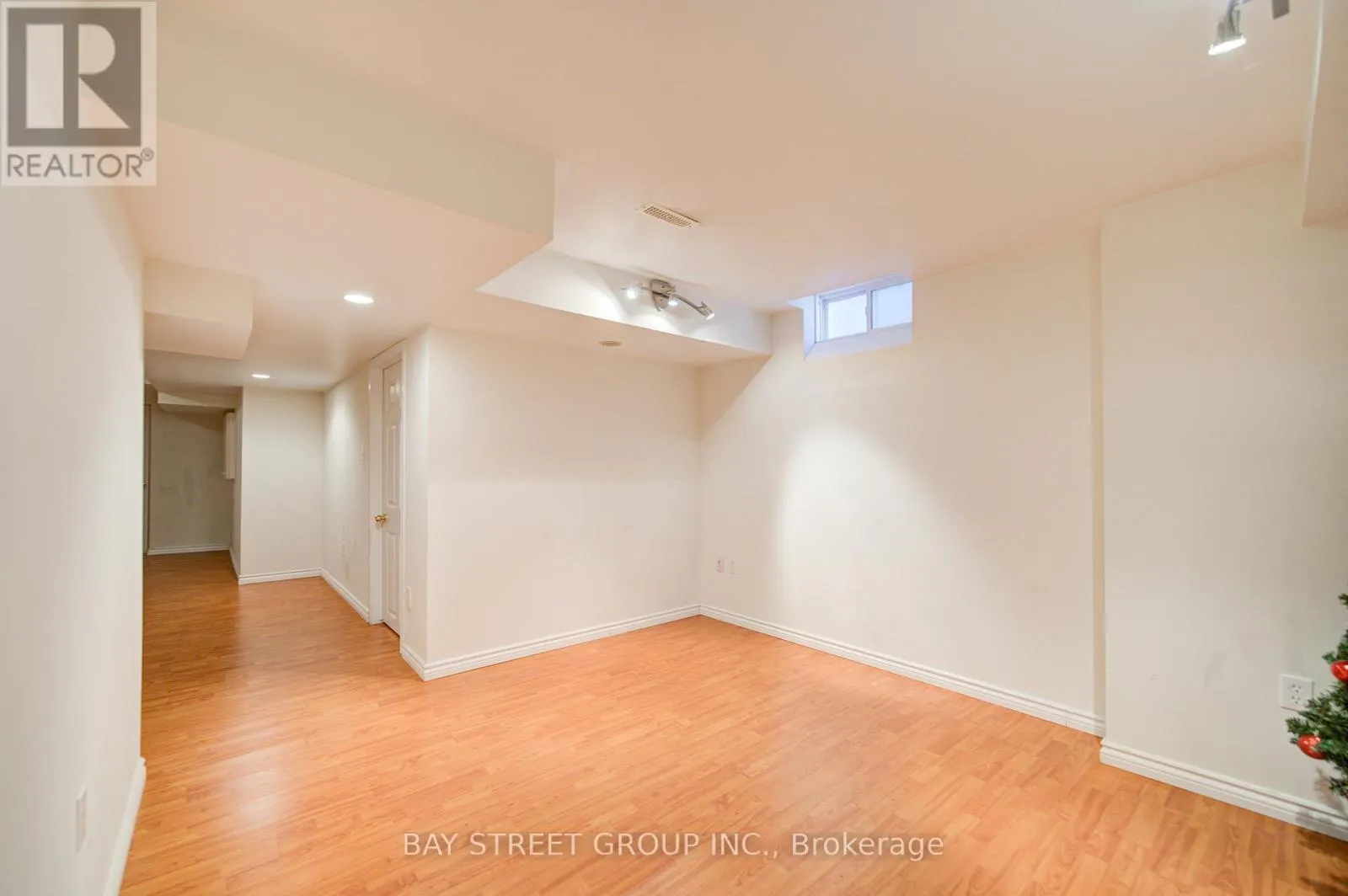 108 RIDEAU DRIVE