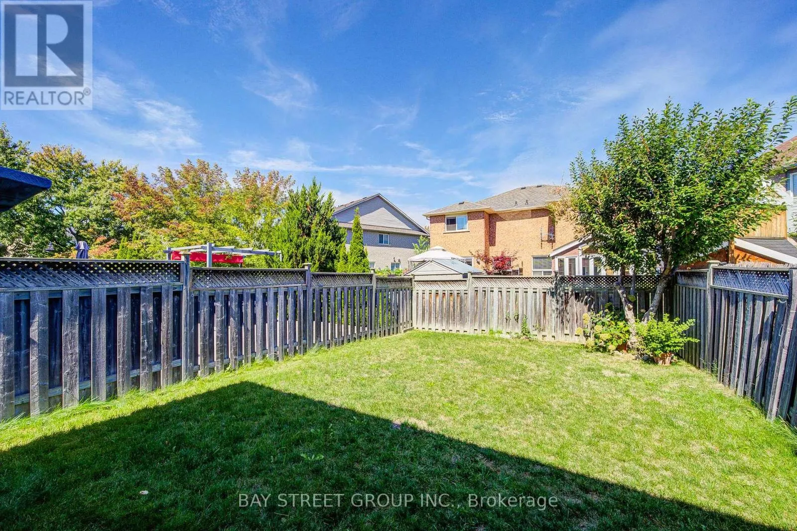 108 RIDEAU DRIVE