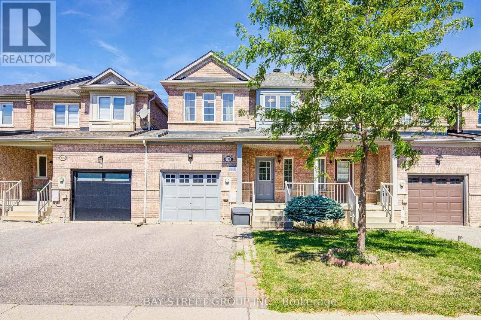 108 RIDEAU DRIVE