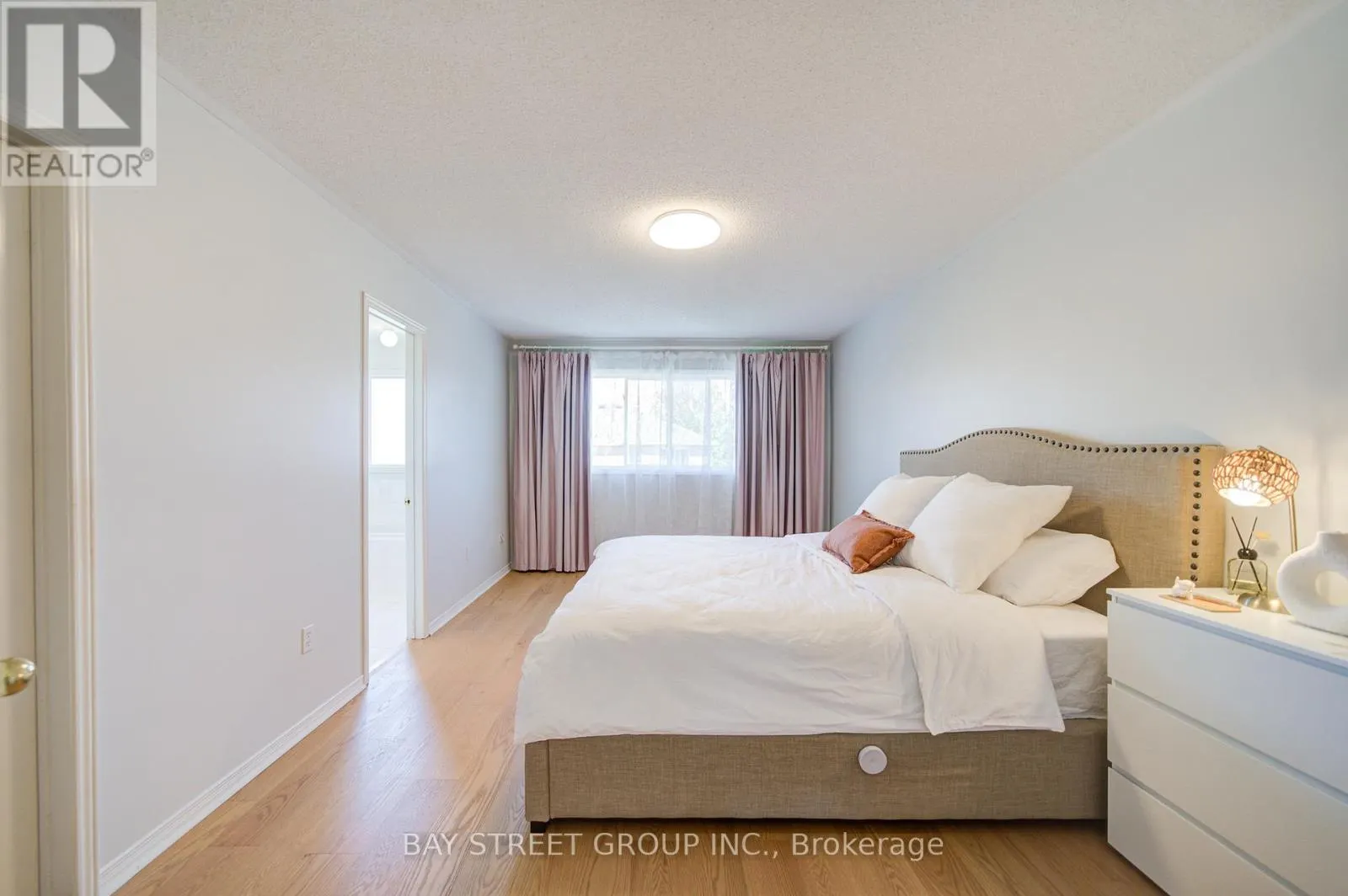 108 RIDEAU DRIVE