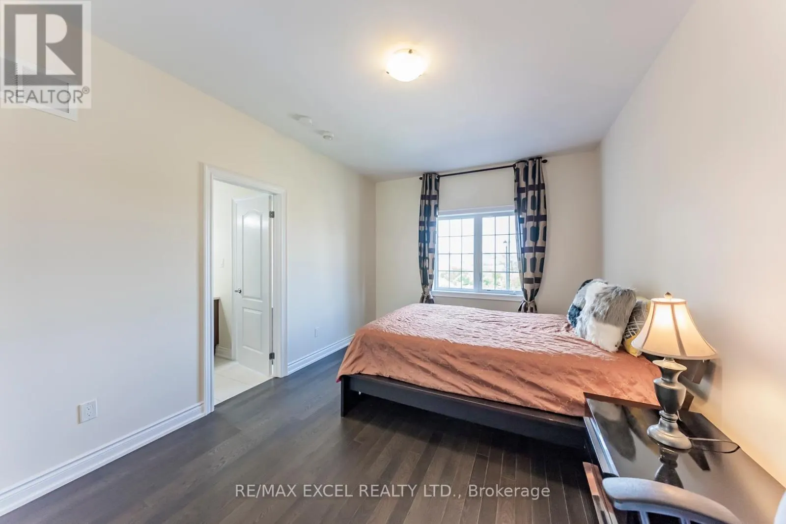 21 PARADISE VALLEY TRAIL