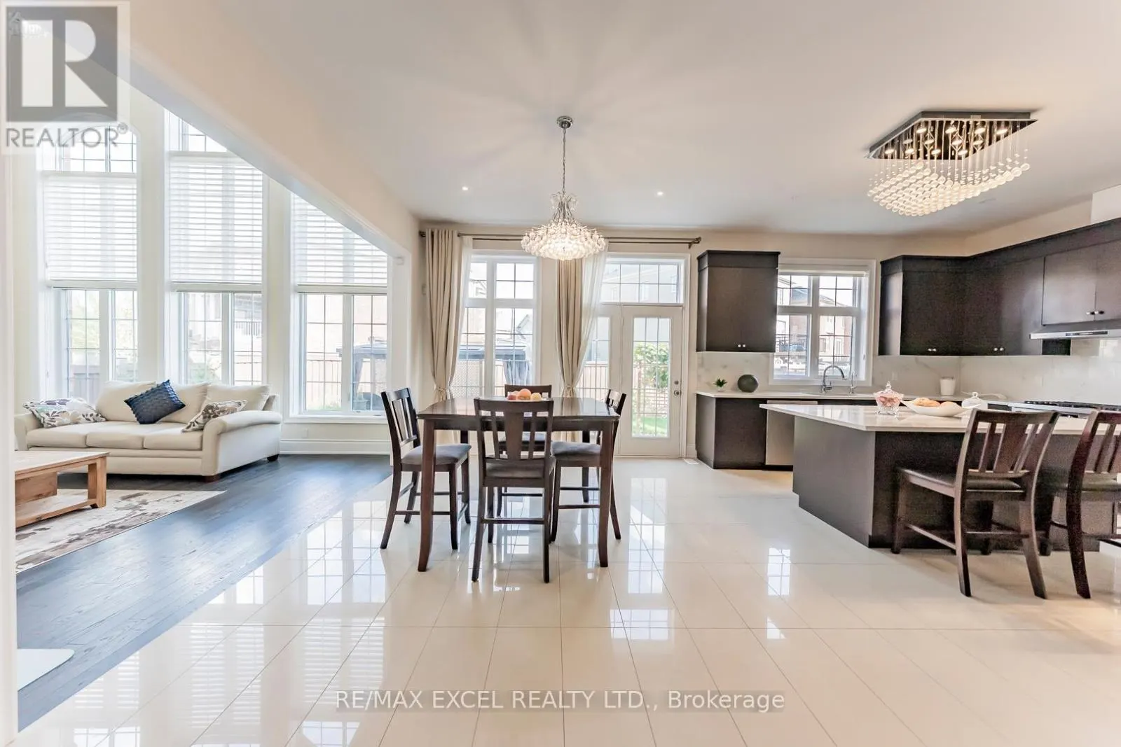 21 PARADISE VALLEY TRAIL