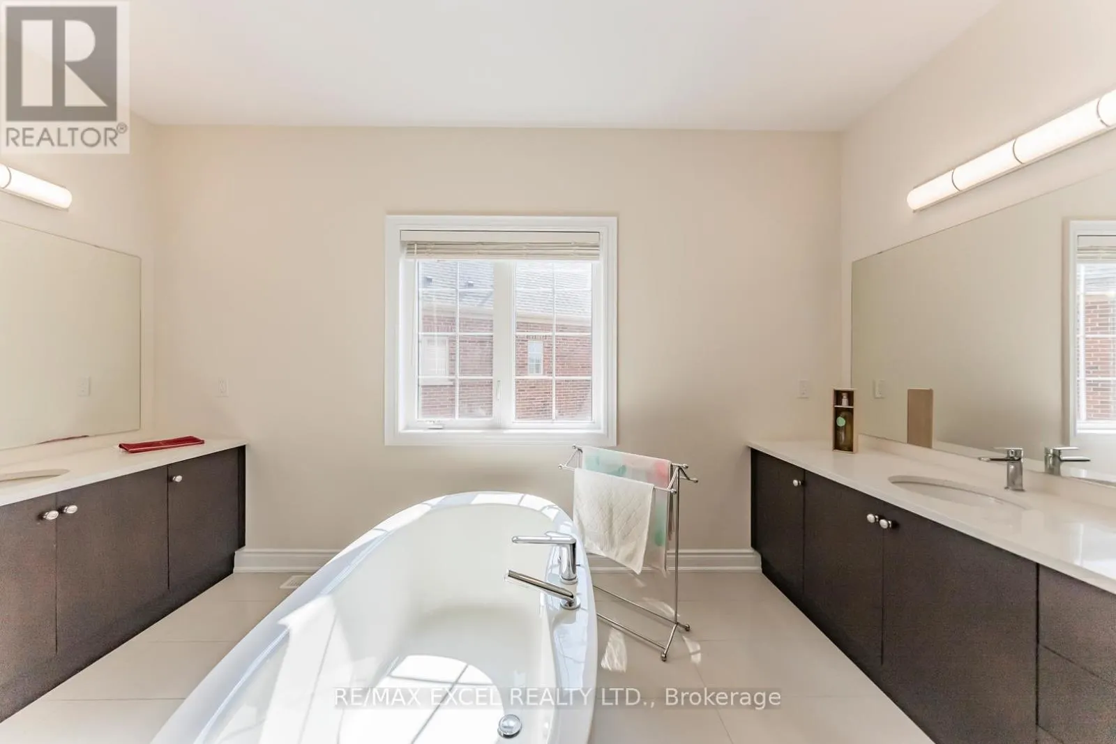 21 PARADISE VALLEY TRAIL