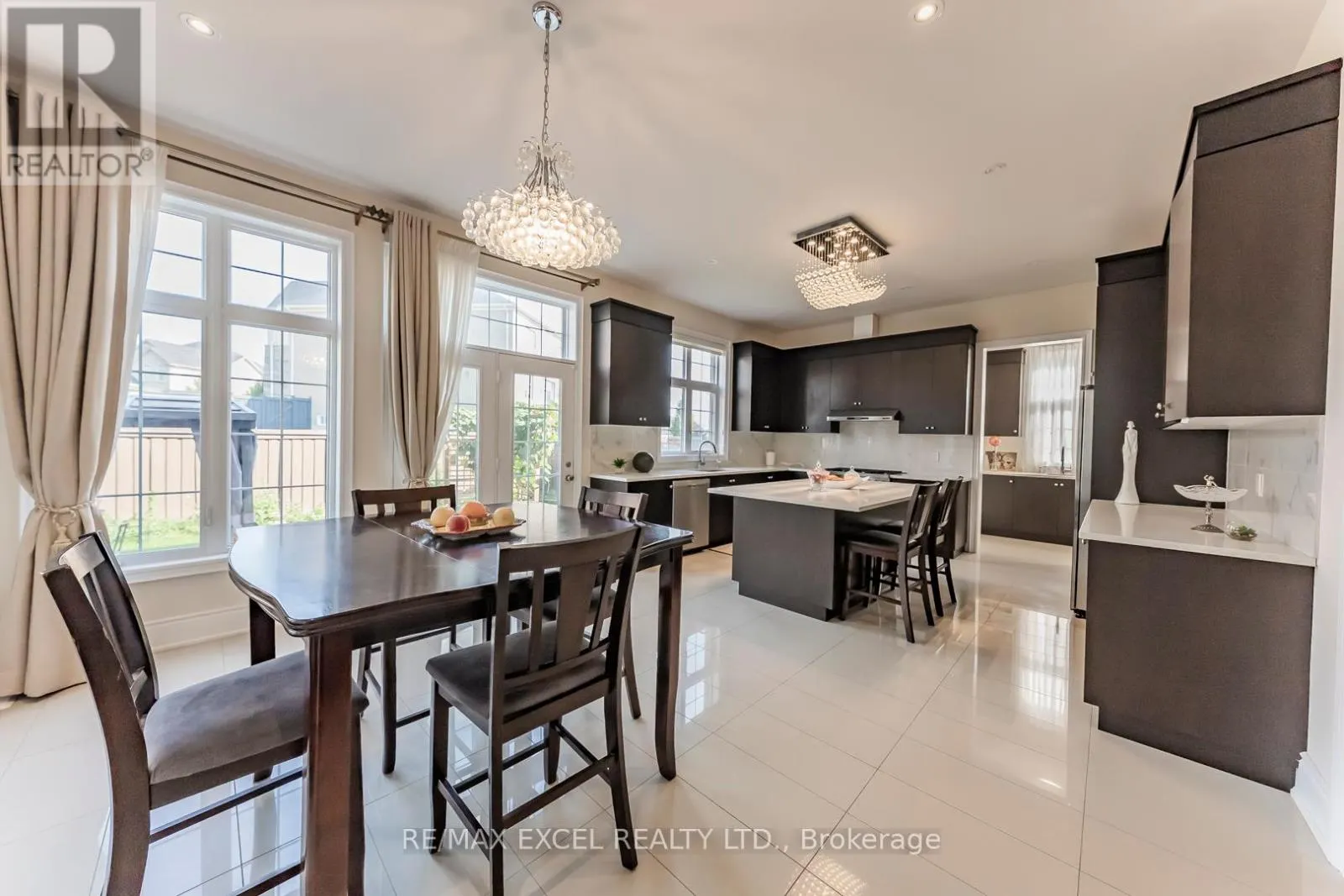 21 PARADISE VALLEY TRAIL