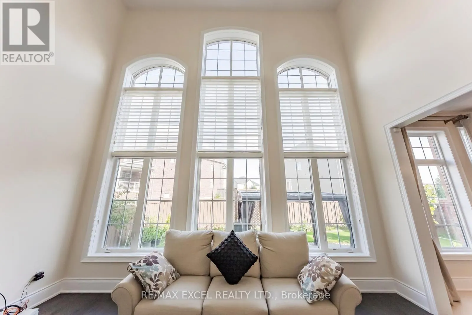 21 PARADISE VALLEY TRAIL