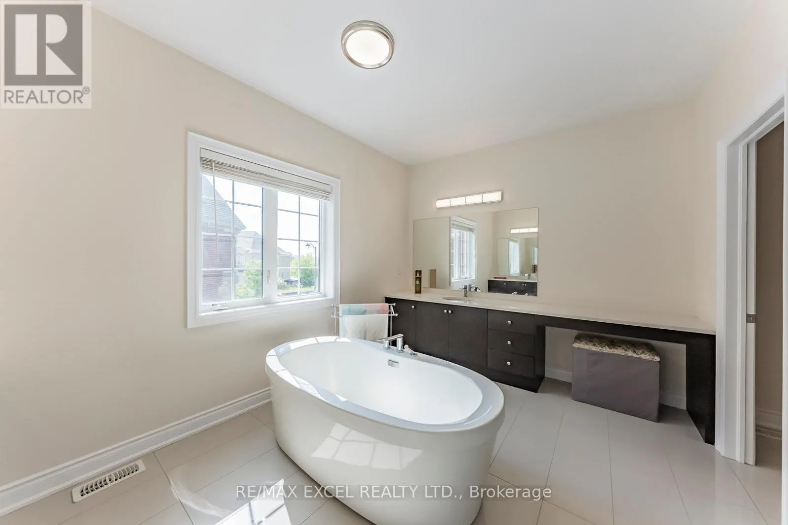 21 PARADISE VALLEY TRAIL