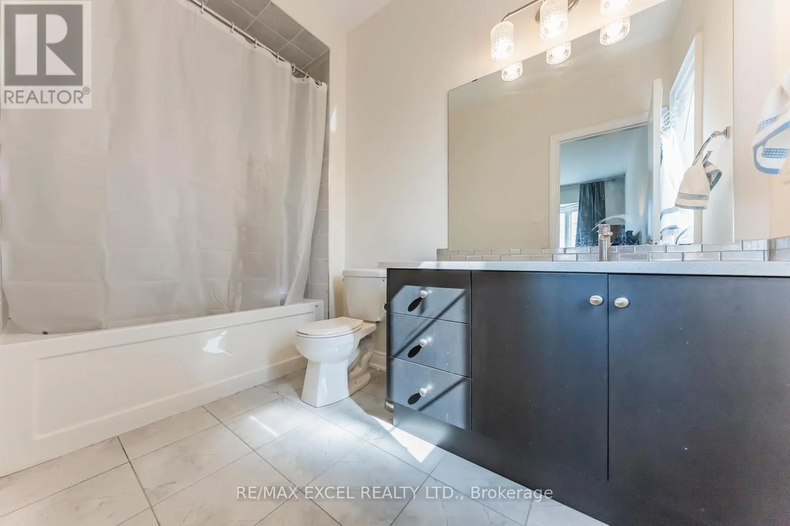 21 PARADISE VALLEY TRAIL