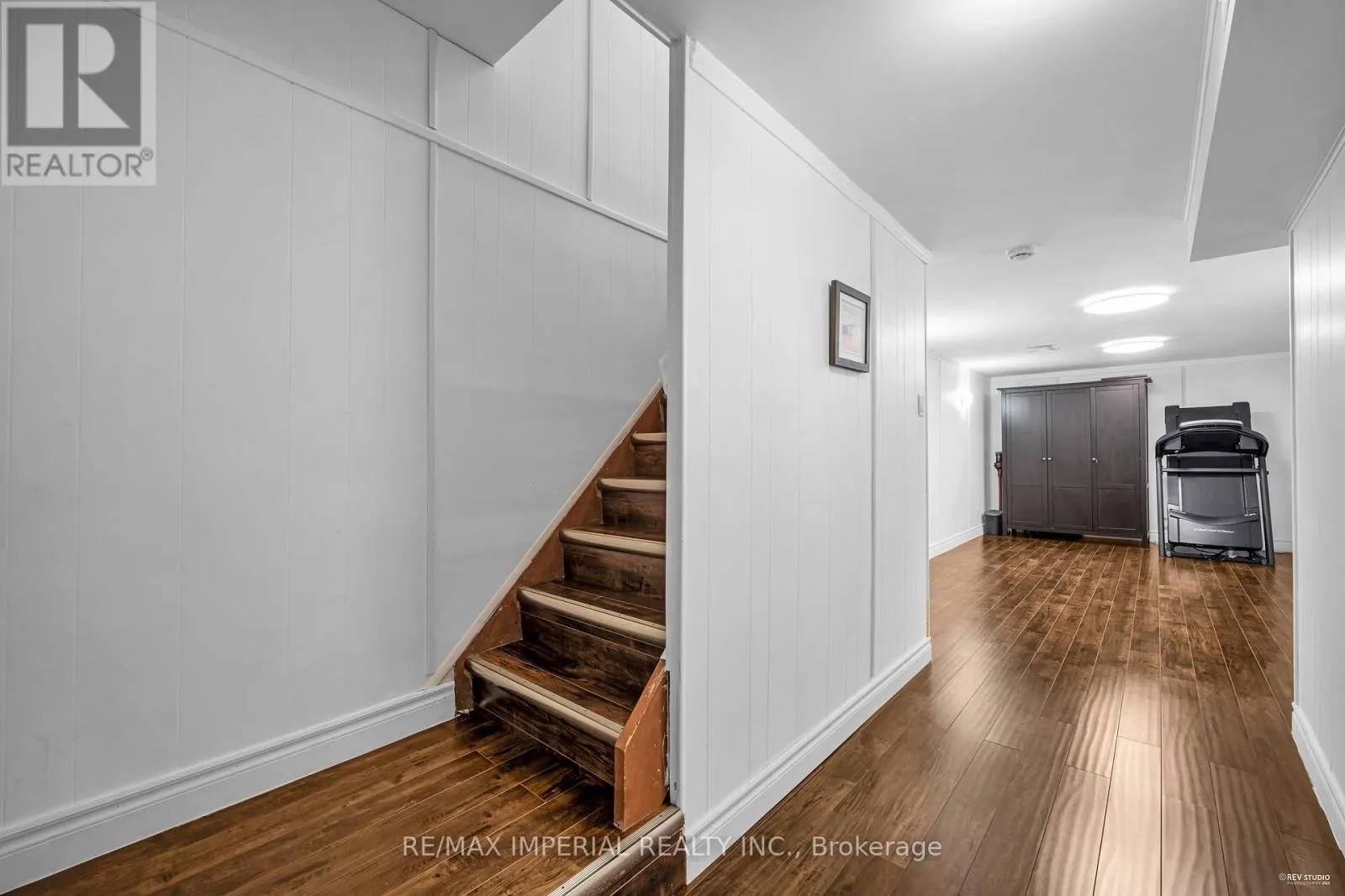 24 NORRIS WAY