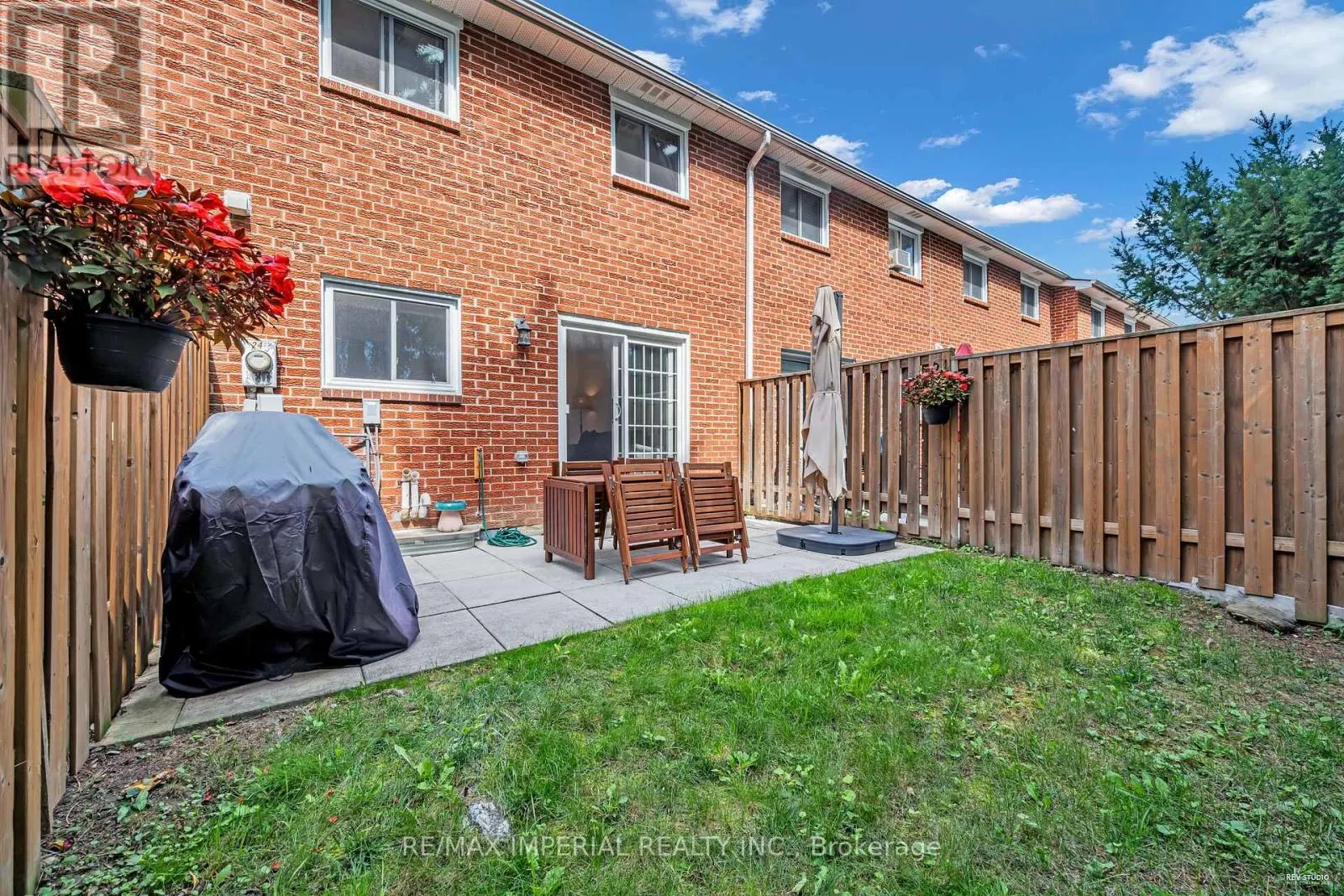 24 NORRIS WAY