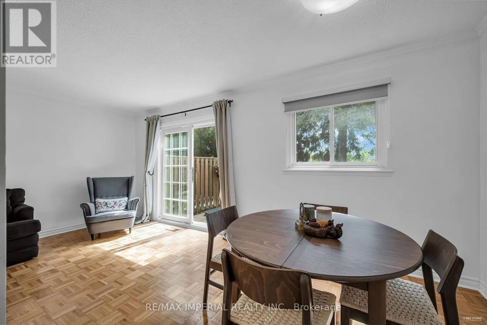24 NORRIS WAY