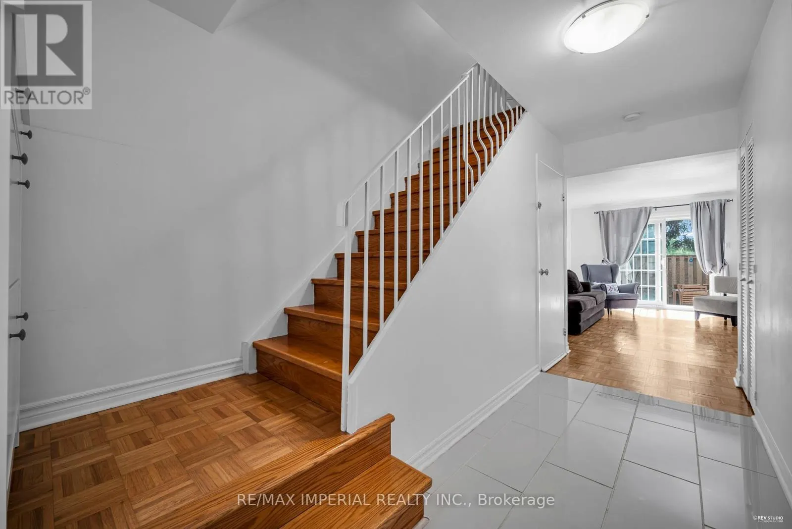 24 NORRIS WAY