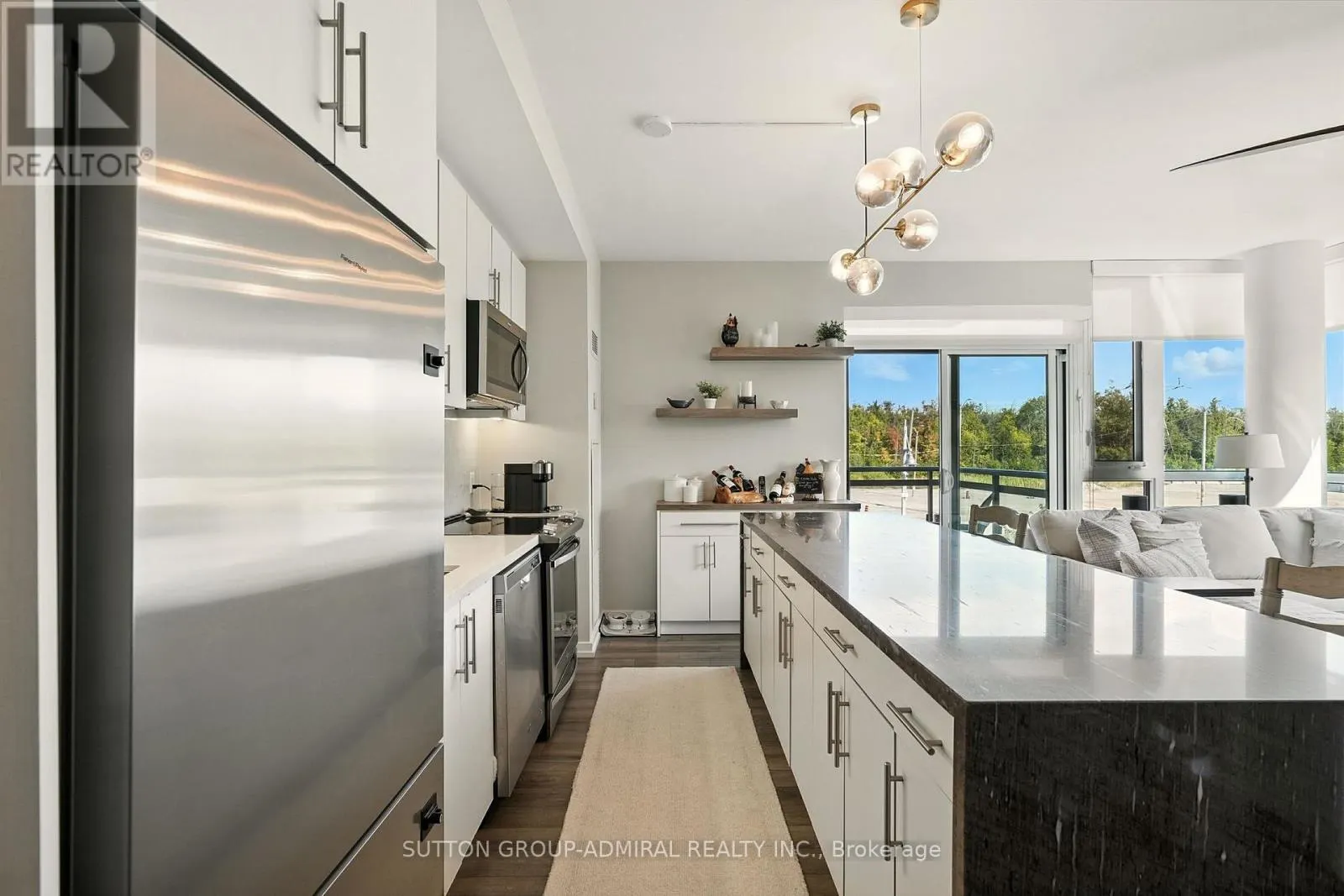 A217 - 241 SEA RAY AVENUE