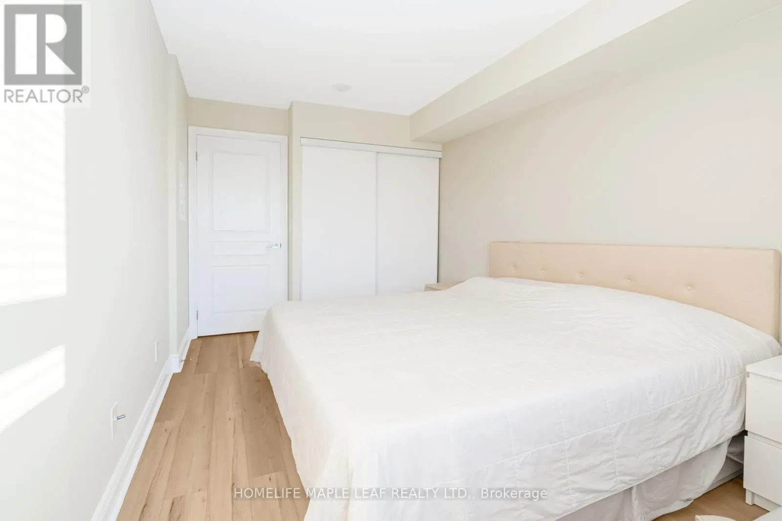 1406 - 7 NORTH PARK ROAD