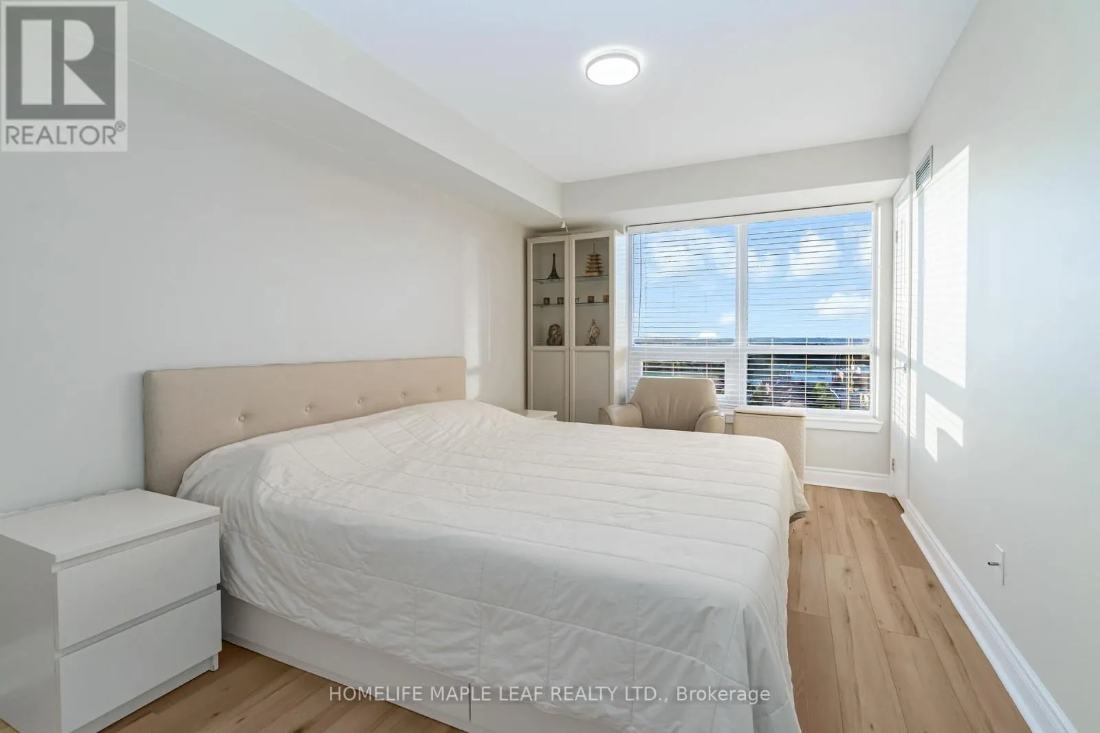 1406 - 7 NORTH PARK ROAD