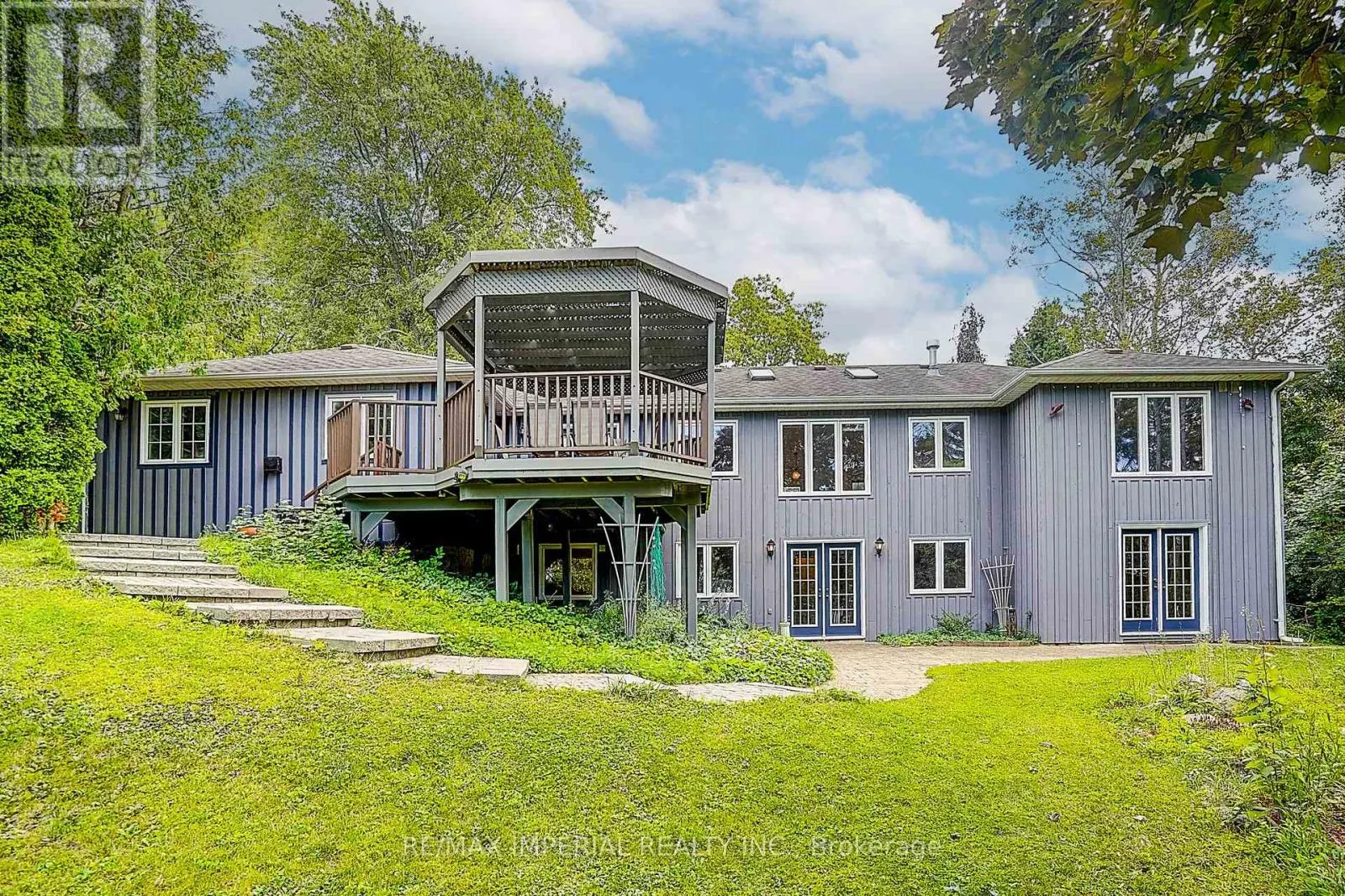 282 RIDGE ROAD