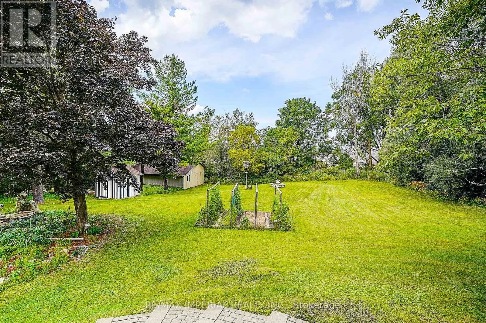 282 RIDGE ROAD