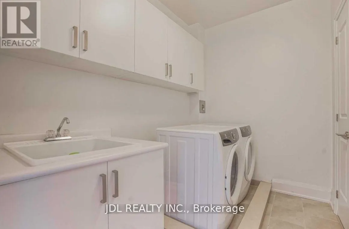 ROOM D - 4016 HIGHWAY 7 STREET E