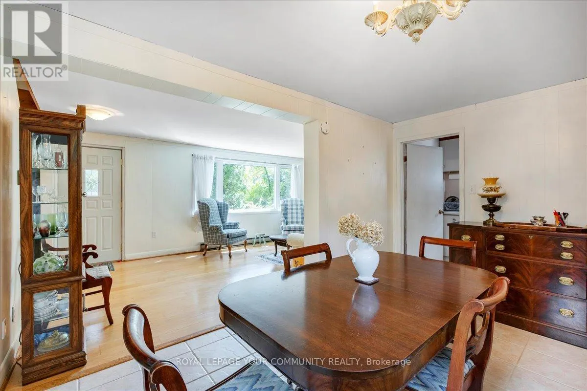 258 LAKEVIEW BOULEVARD
