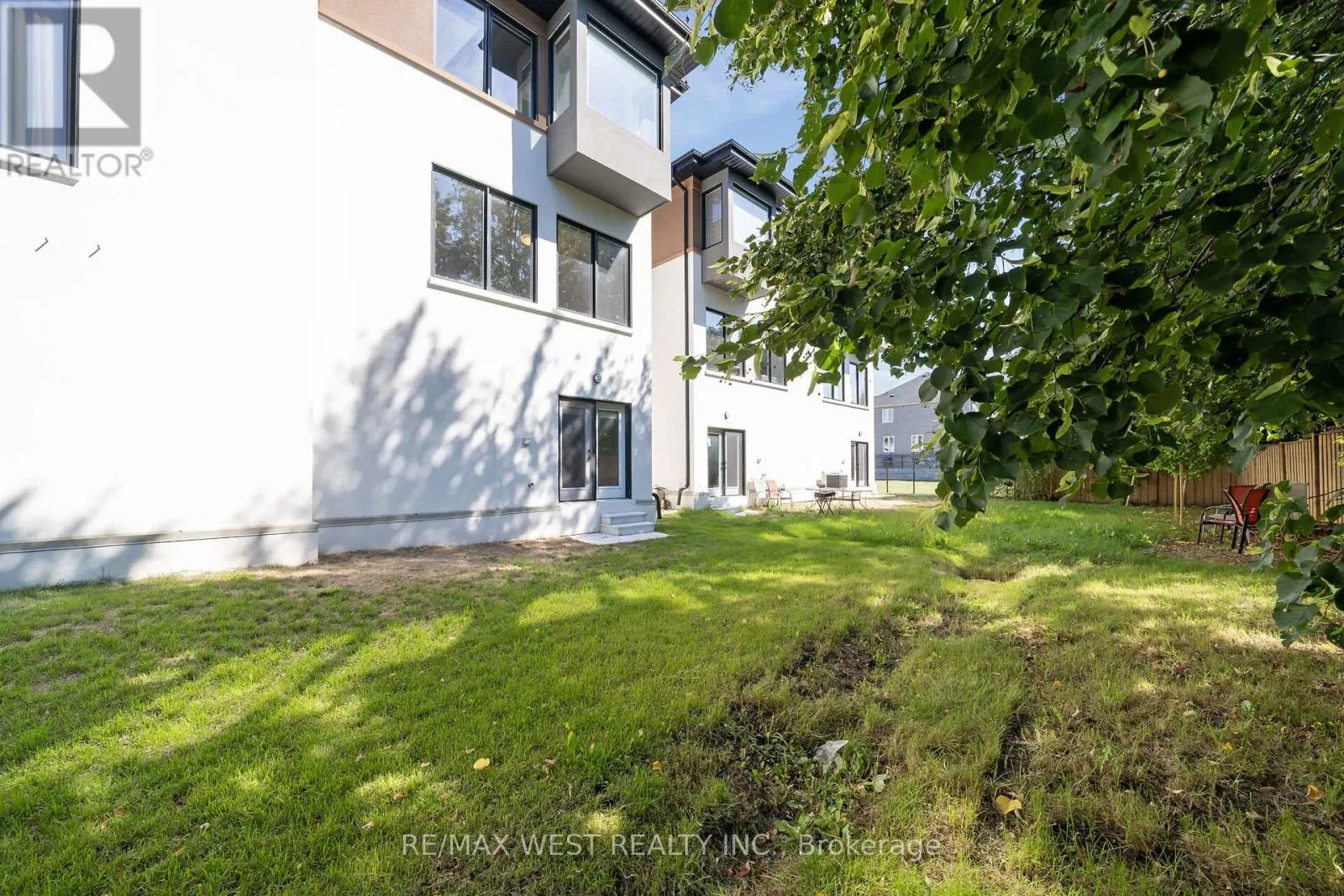 29 DIREZZE COURT