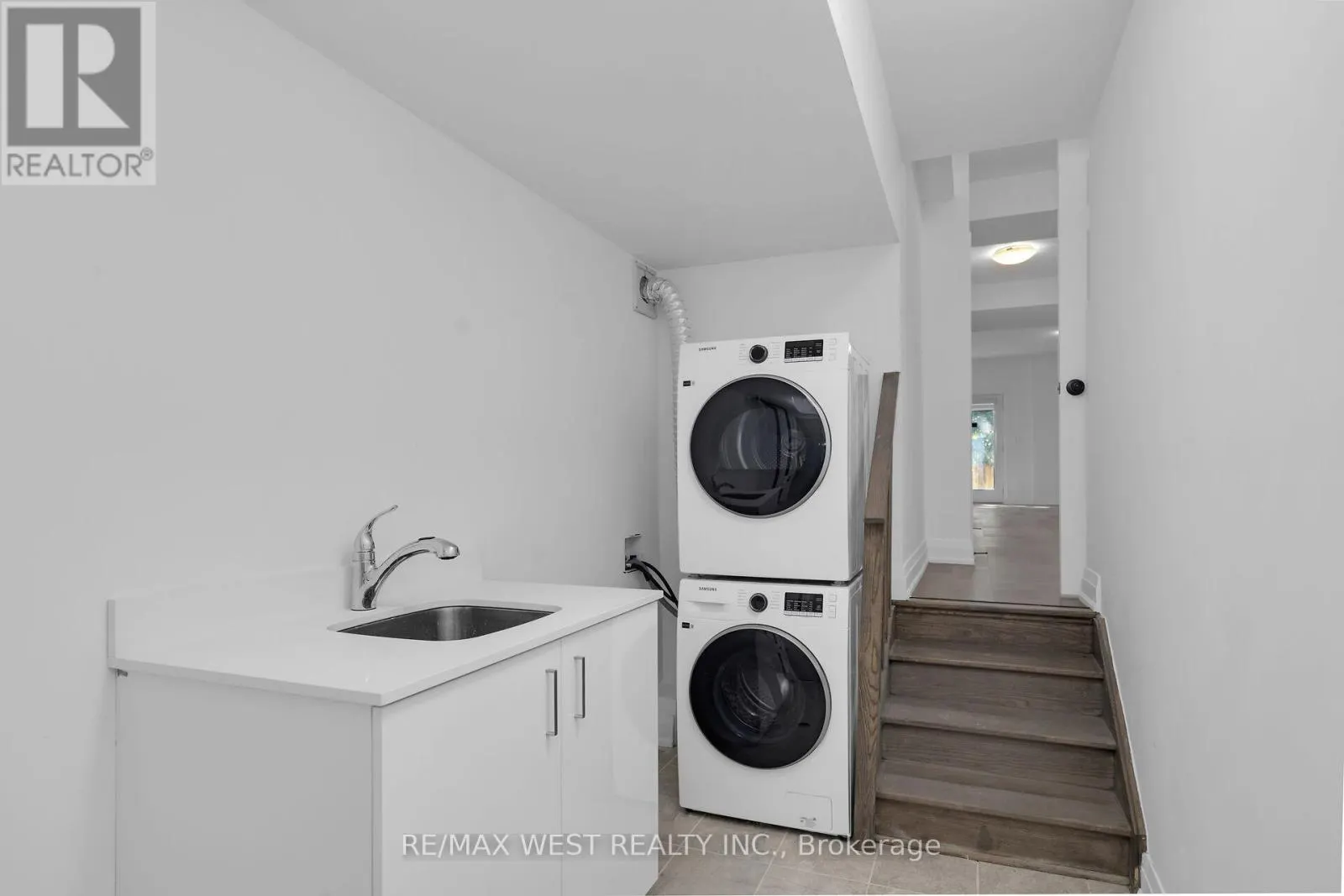 29 DIREZZE COURT