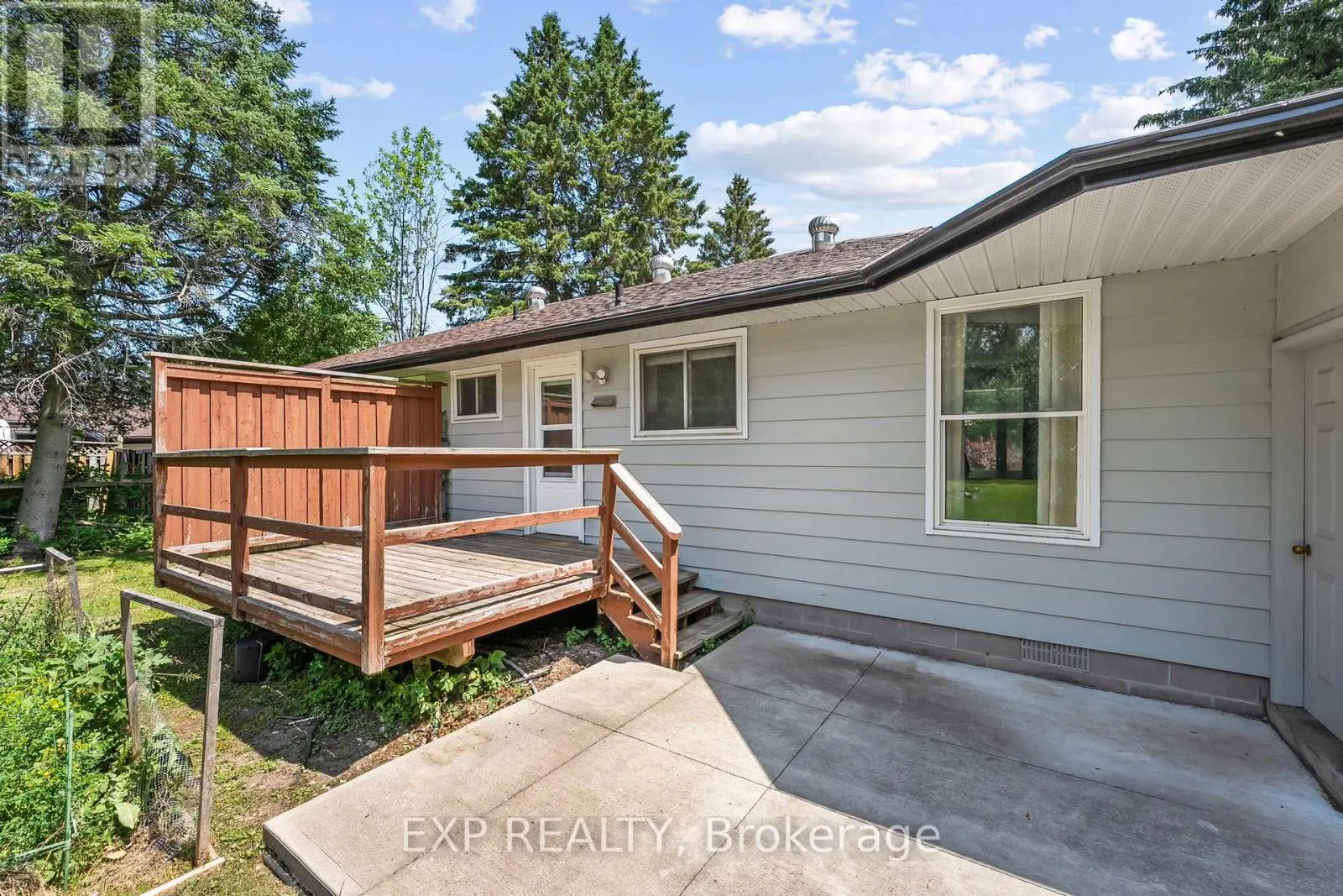 2186 RICHARD STREET