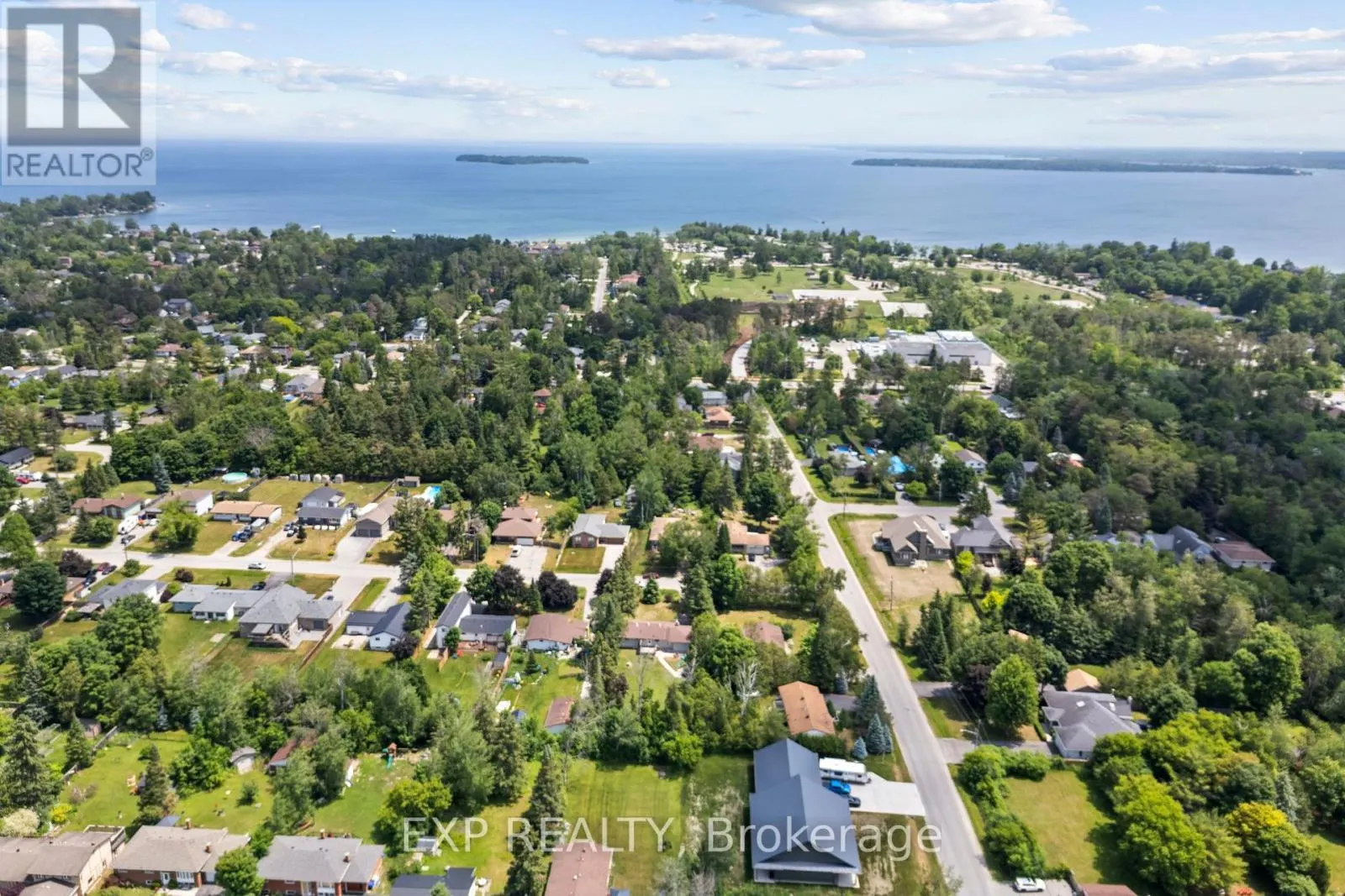 2186 RICHARD STREET