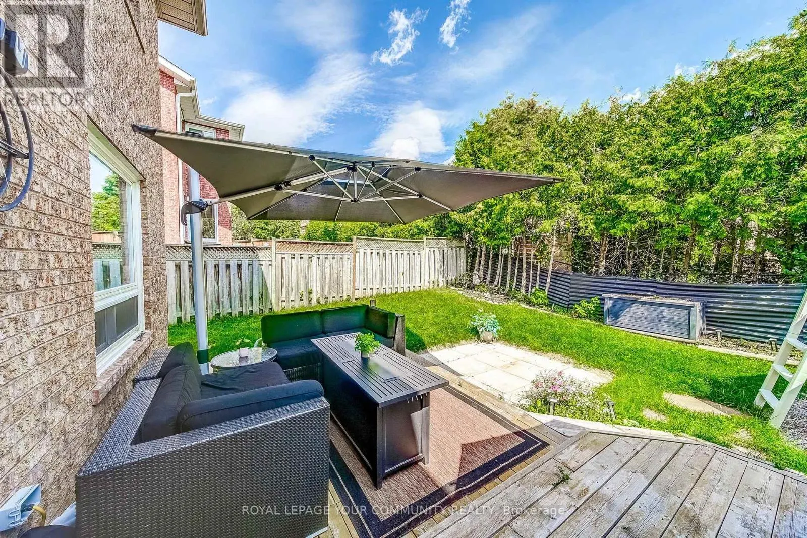 21 LITNER CRESCENT