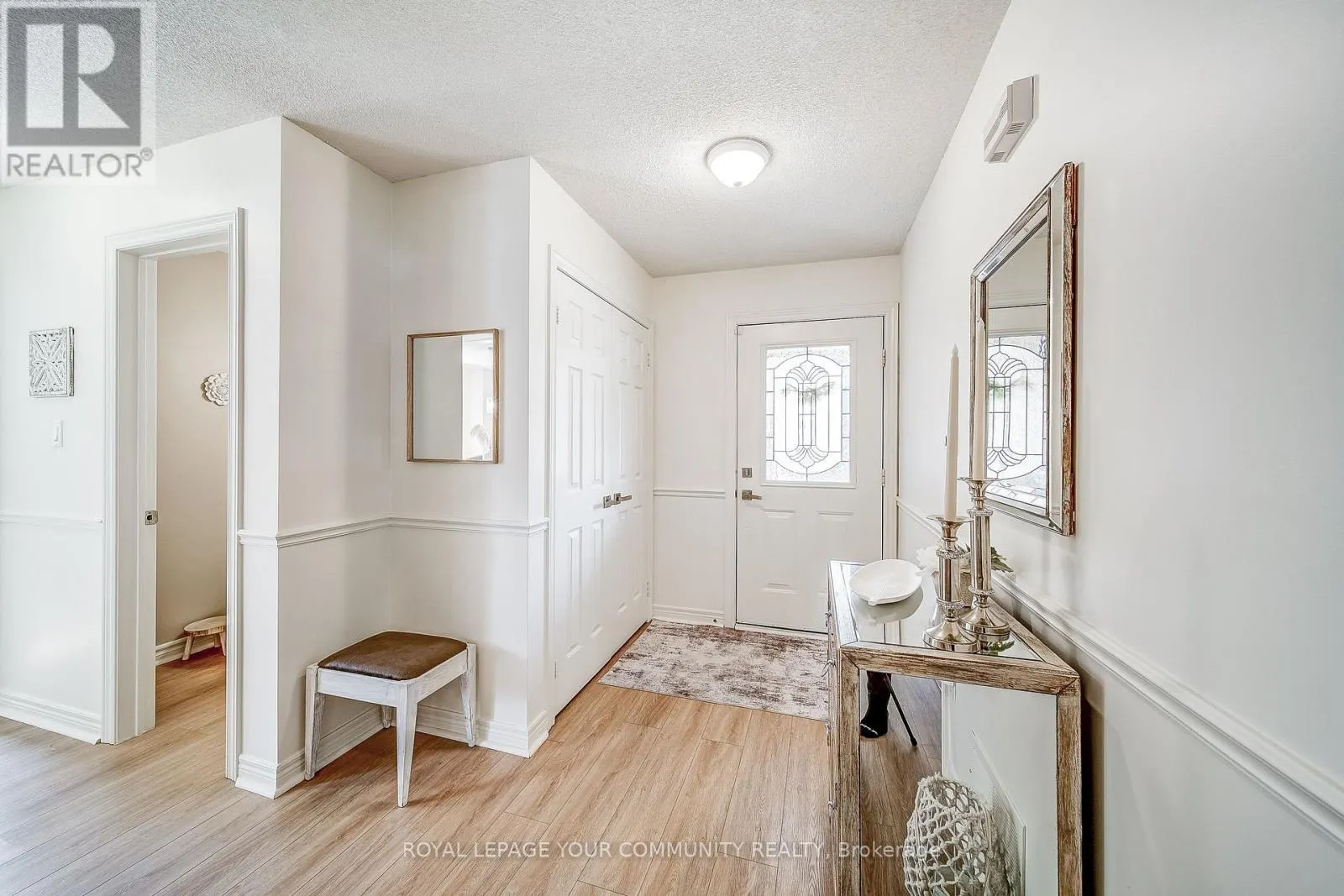 21 LITNER CRESCENT